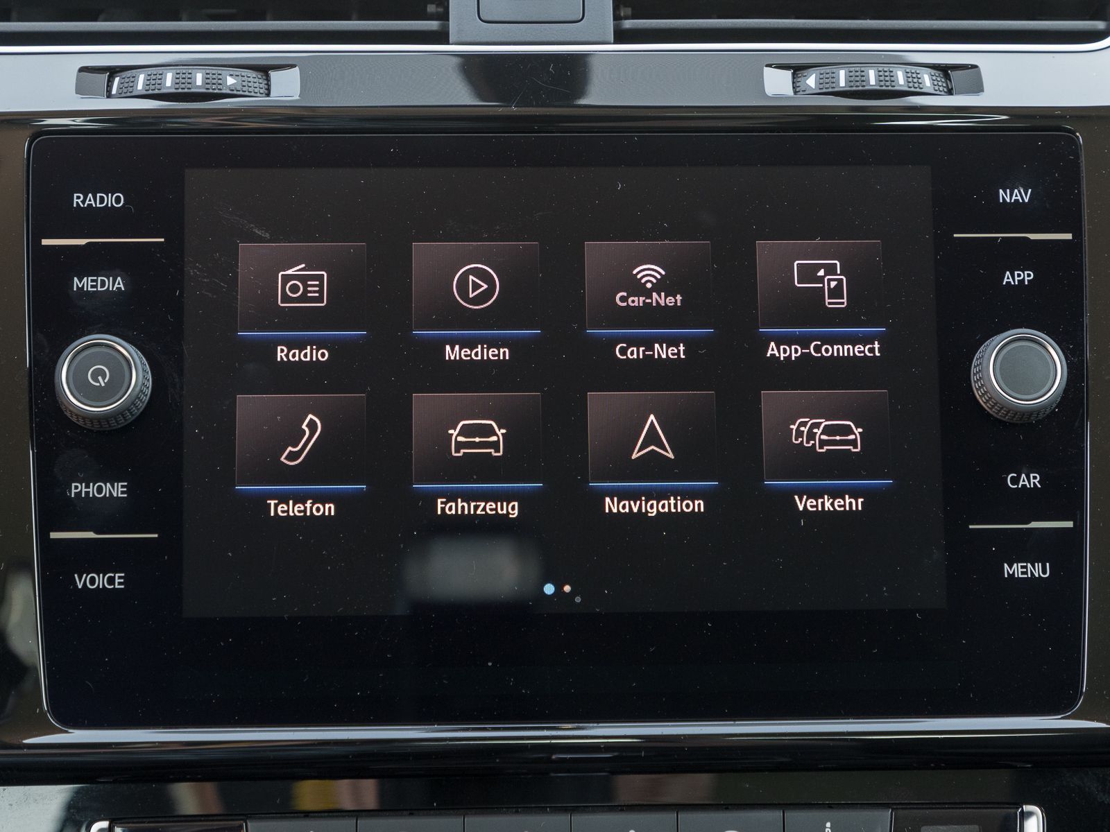 Volkswagen Golf Variant 1.5 TSI HIGHLINE - Samsaru's Car Outlet