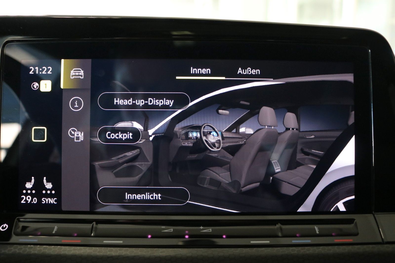 Volkswagen Golf VIII GTD AHK HUD STHZ Matrix Pano Kamera