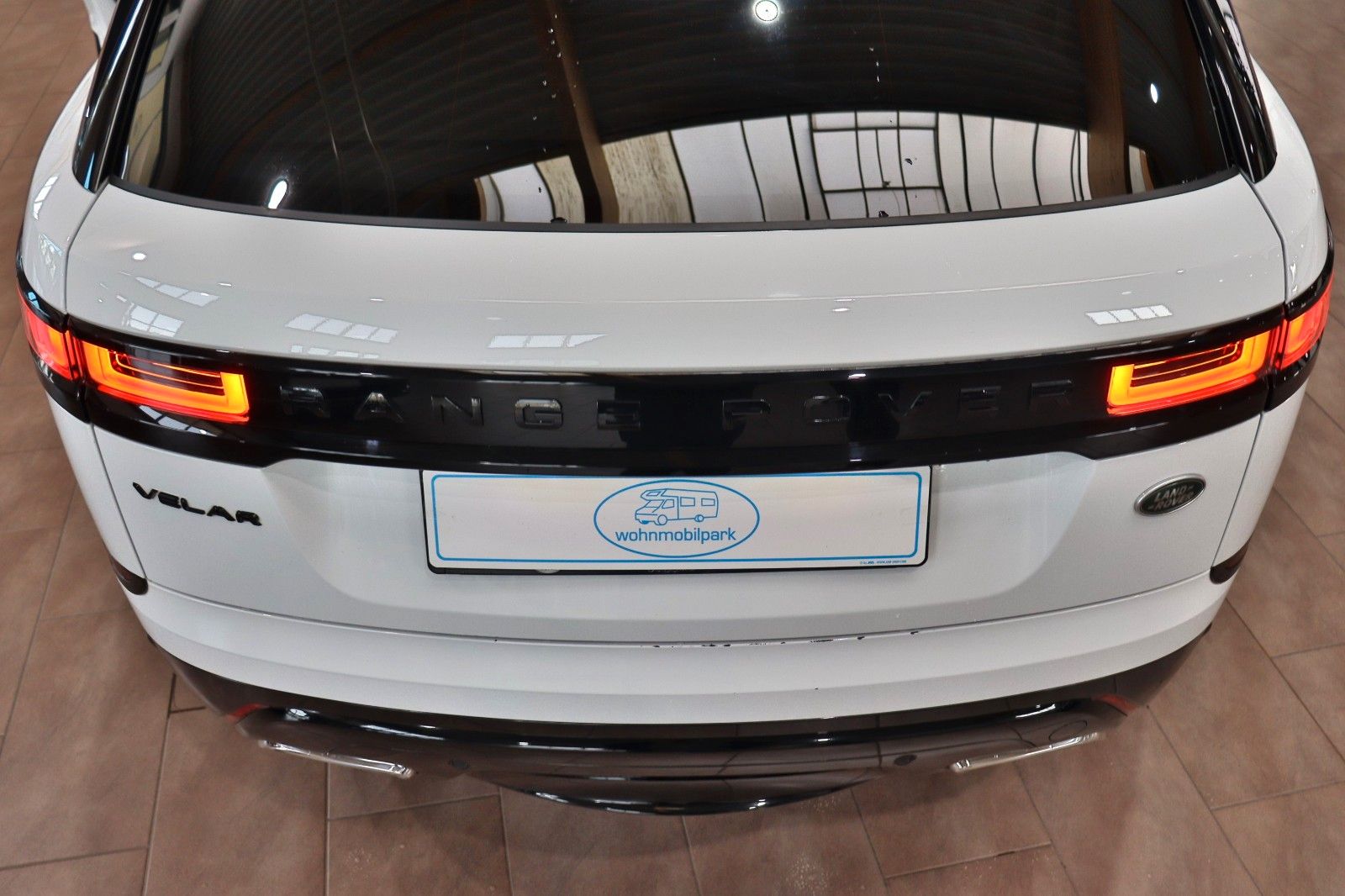 Range Rover Velar 300 R-Dynamic SE - Samsaru's Car Outlet