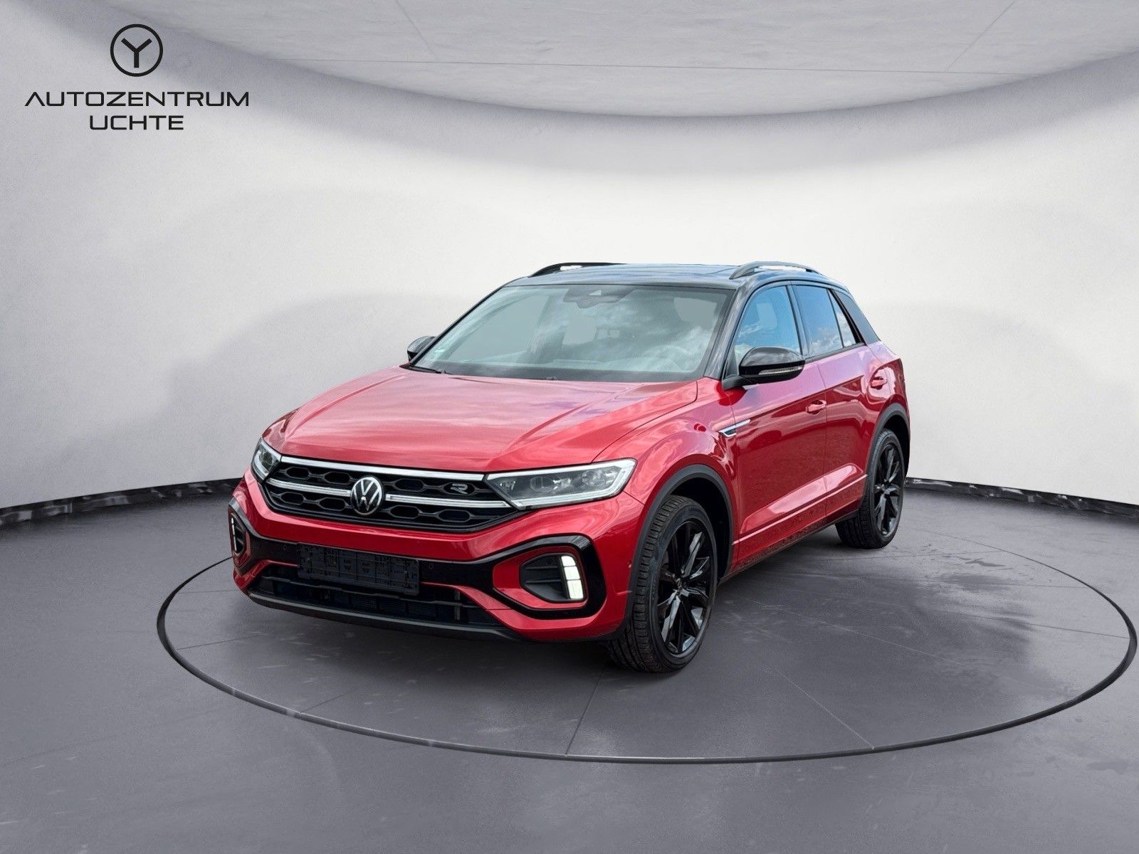 Volkswagen T-Roc R-Line - Samsaru's Car Outlet