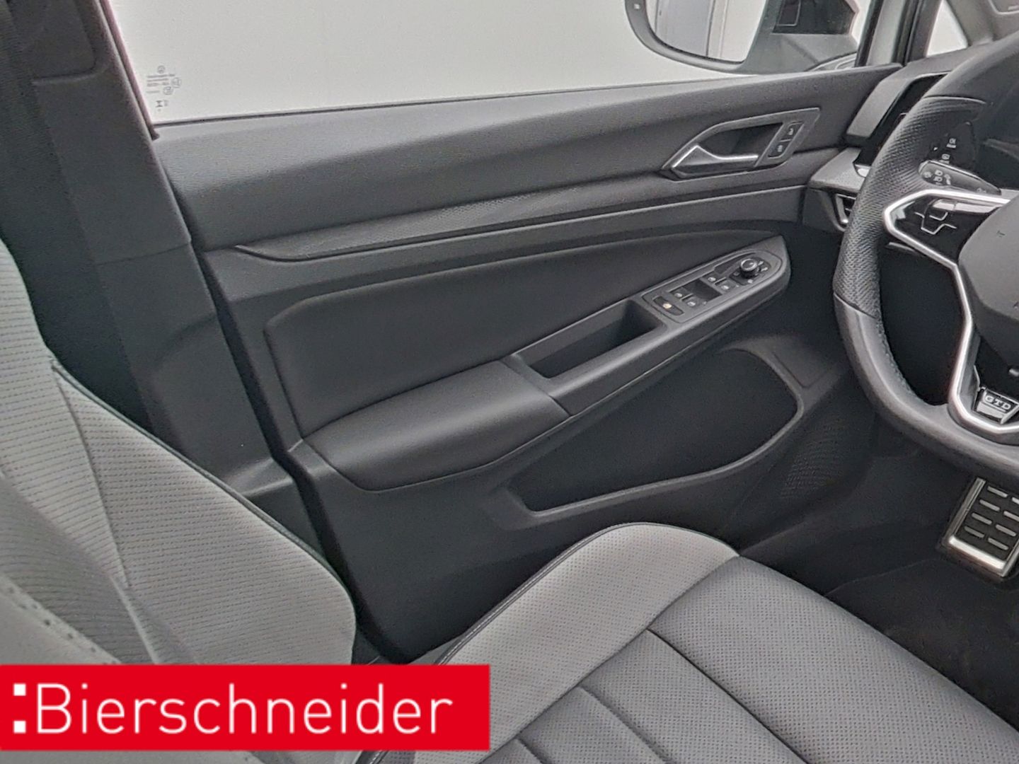 Volkswagen Golf 8 2.0 TDI DSG GTD Blackstyle PANO AHK HuD H