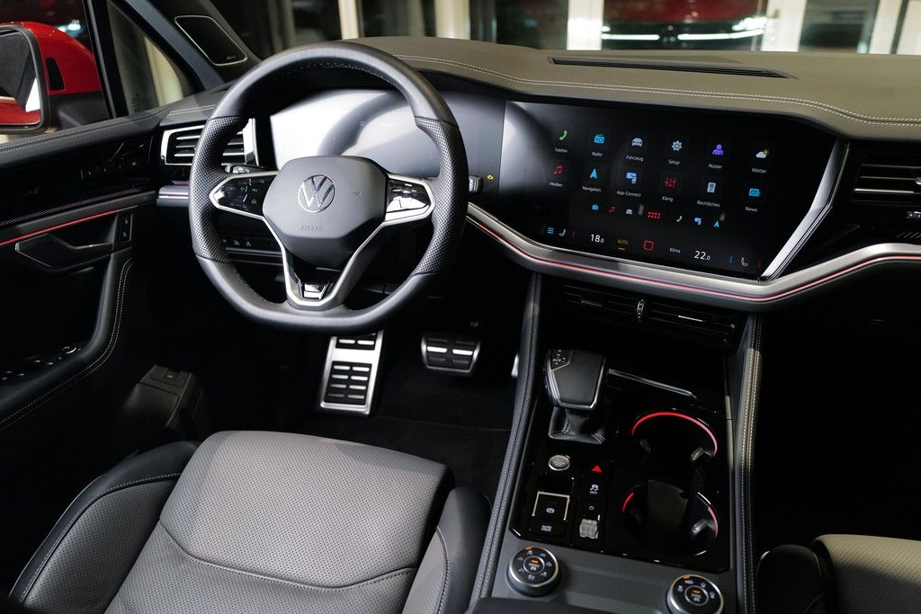 Volkswagen Touareg 3.0TDI R-Line - Samsaru's Car Outlet