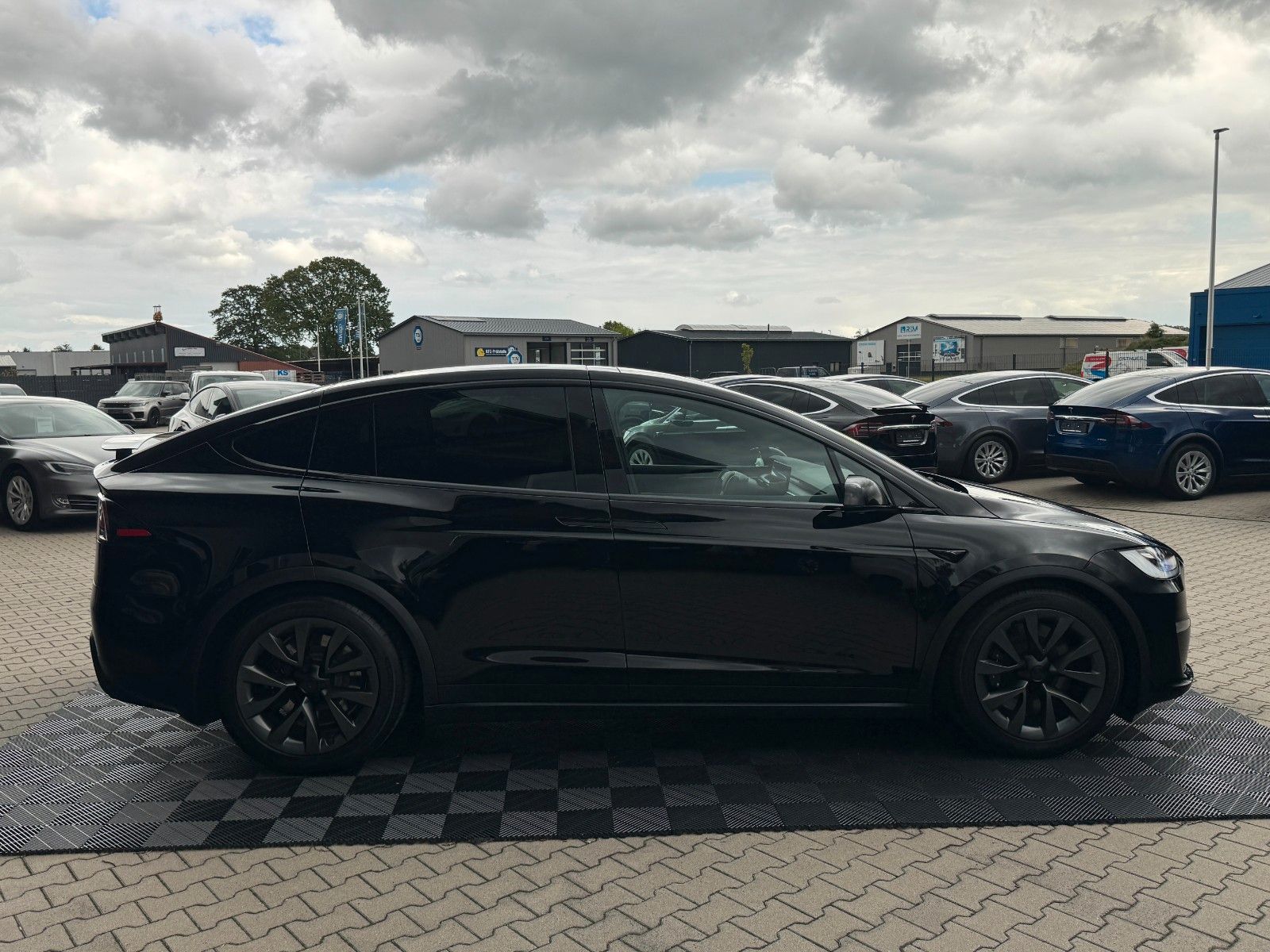 Tesla MODEL X PALLADIUM |  HW 4 USS | 6 SEATER |