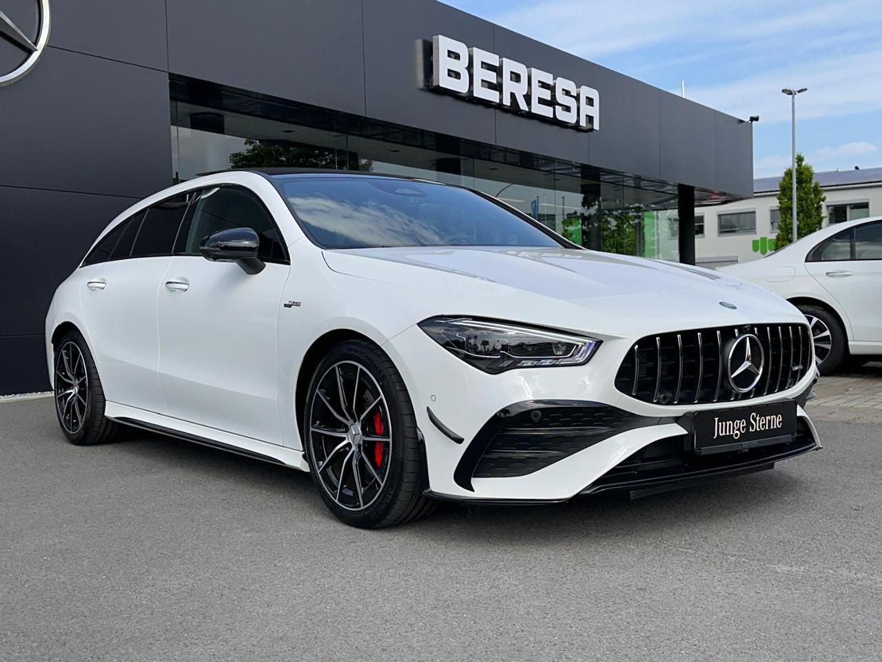 Mercedes-Benz CLA 35 AMG SB 4M - Samsaru's Car Outlet