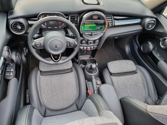 MINI One Cabrio - Samsaru's Car Outlet
