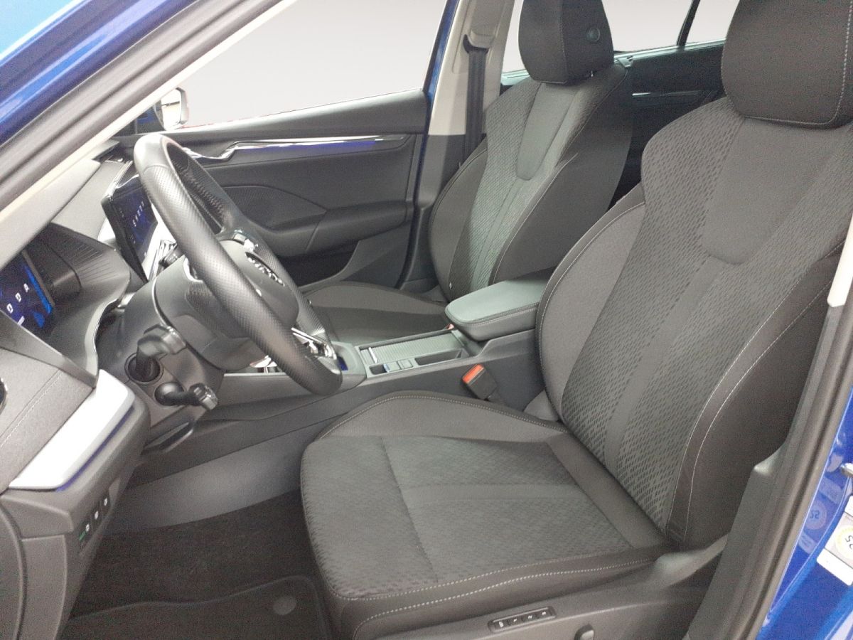 Skoda Octavia Combi 2.0TDI Style - Samsaru's Car Outlet
