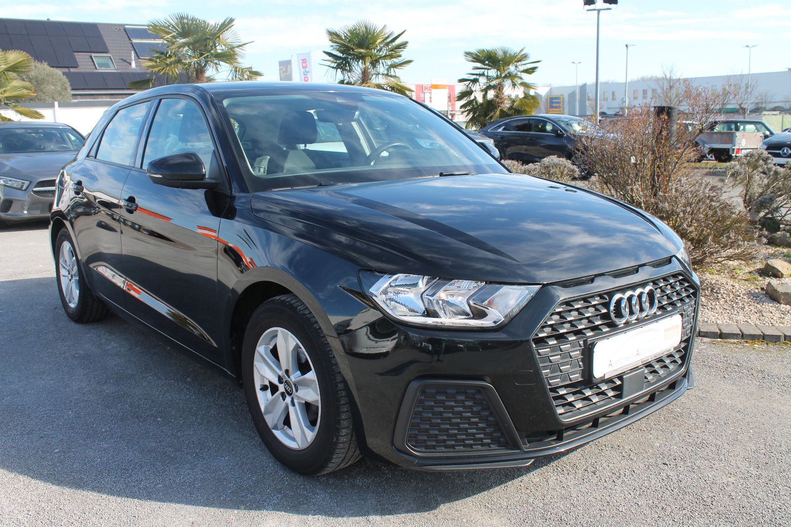 Audi A1 Sportback - Samsaru's Car Outlet