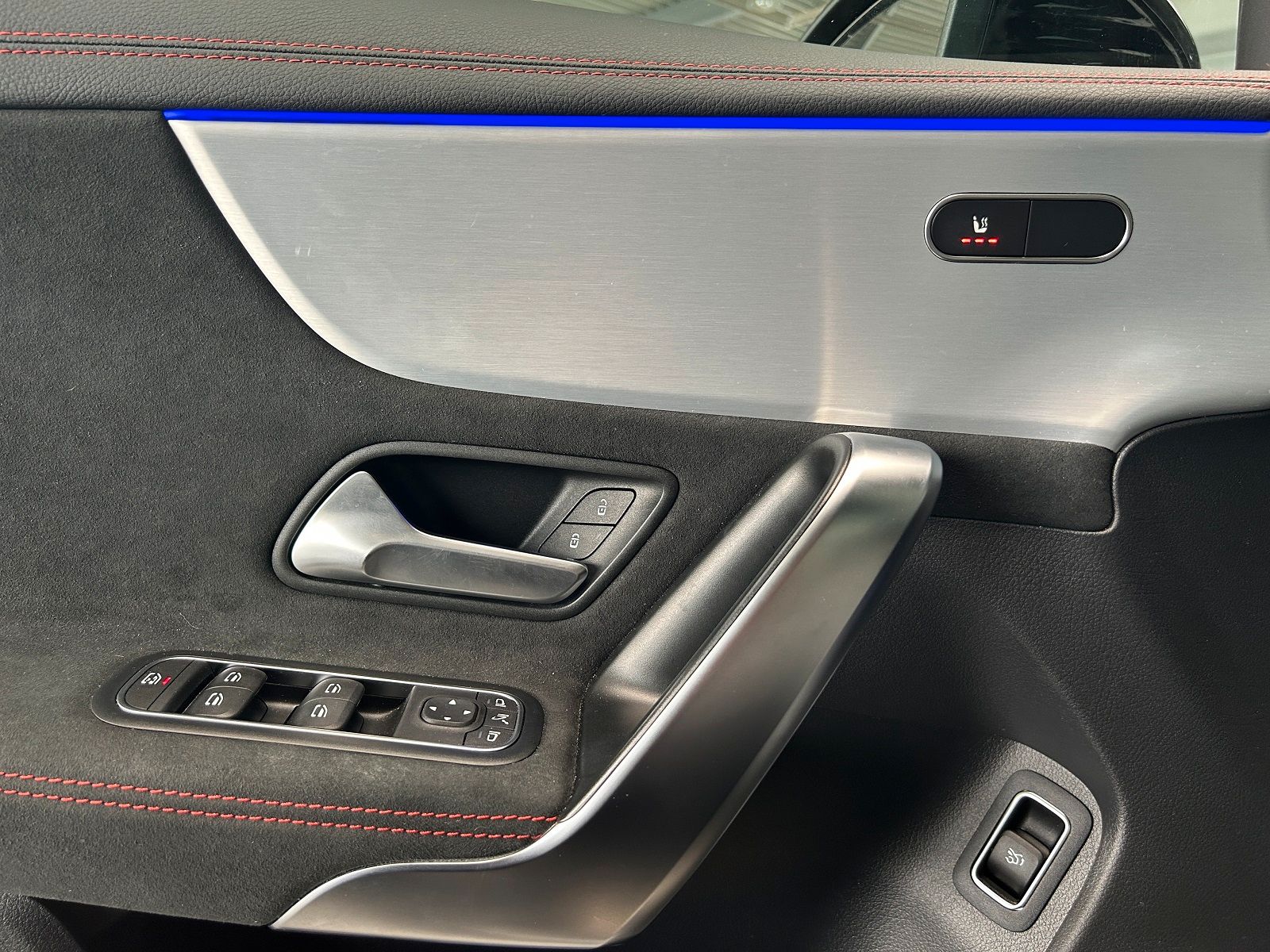 Mercedes-Benz CLA 35 AMG 4M - Samsaru's Car Outlet