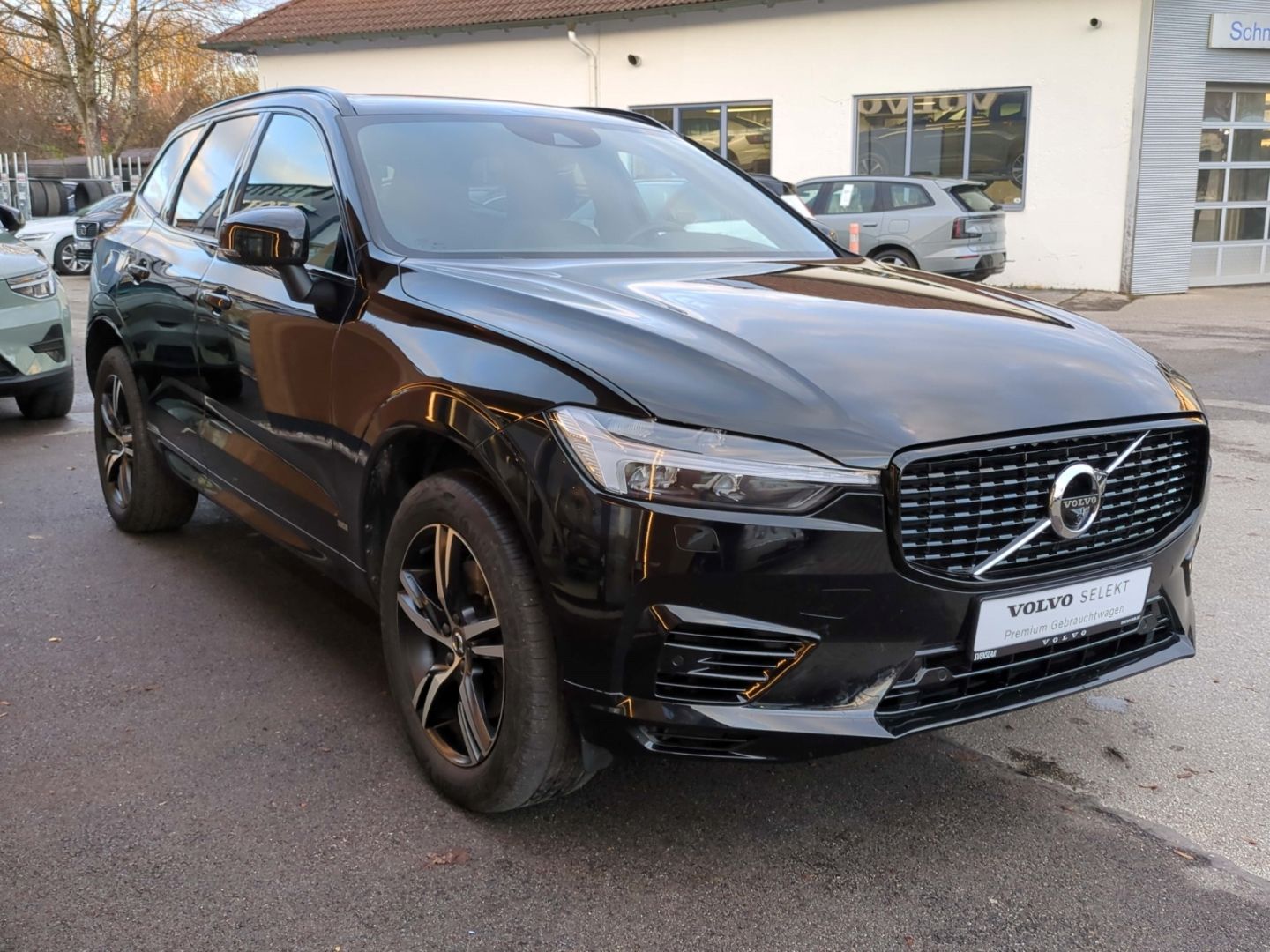 Volvo XC60 R Design Recharge Plug-In Hybrid AWD T8 Twi