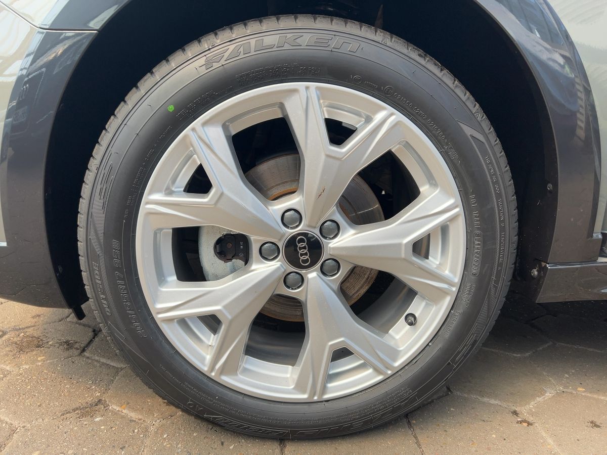 Audi A1 allstreet 30 TFSI S tronic - Samsaru's Car Outlet