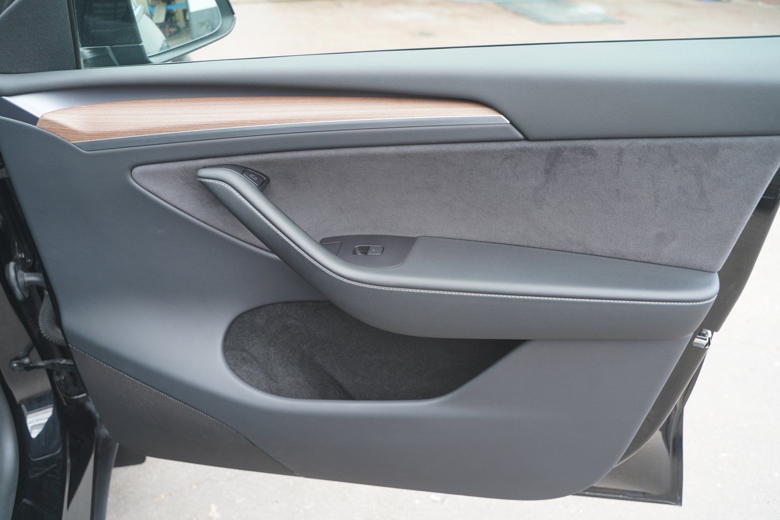 Tesla Model Y Long Range AWD *AHK*Mwst. ausweisbar*