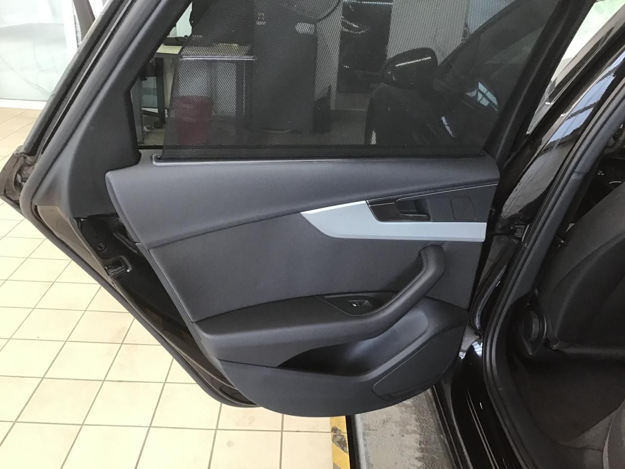 Audi A4 Avant 40 TDI quattro S line - Samsaru's Car Outlet