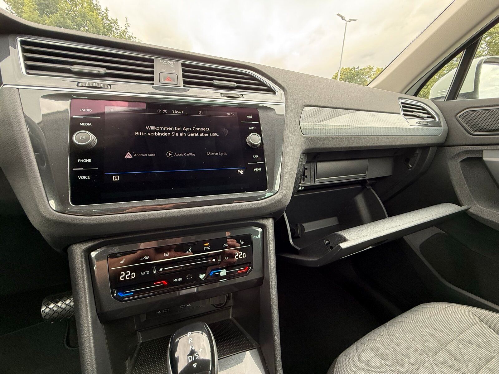 Volkswagen 1.5TSI Life - Samsaru's Car Outlet