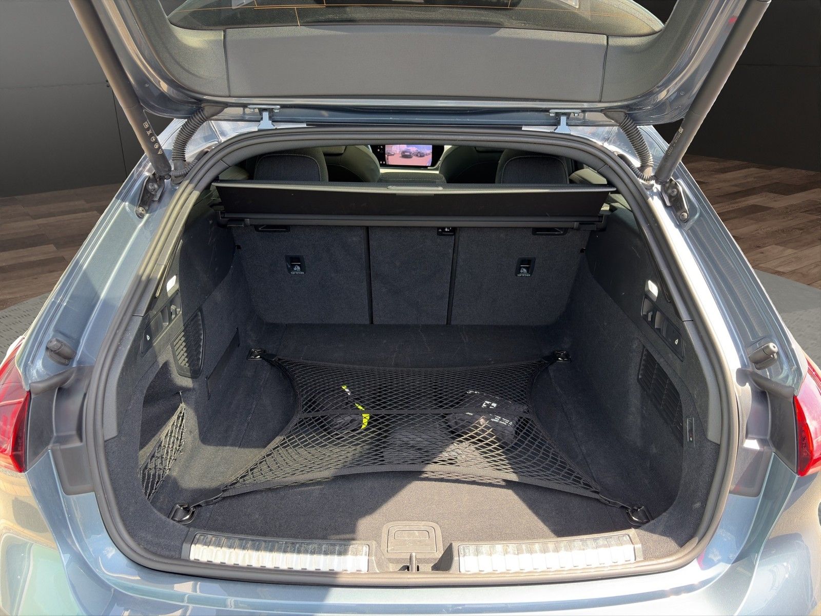 Audi A5 Avant TFSI quattro S line AHK+Pano+Matrix