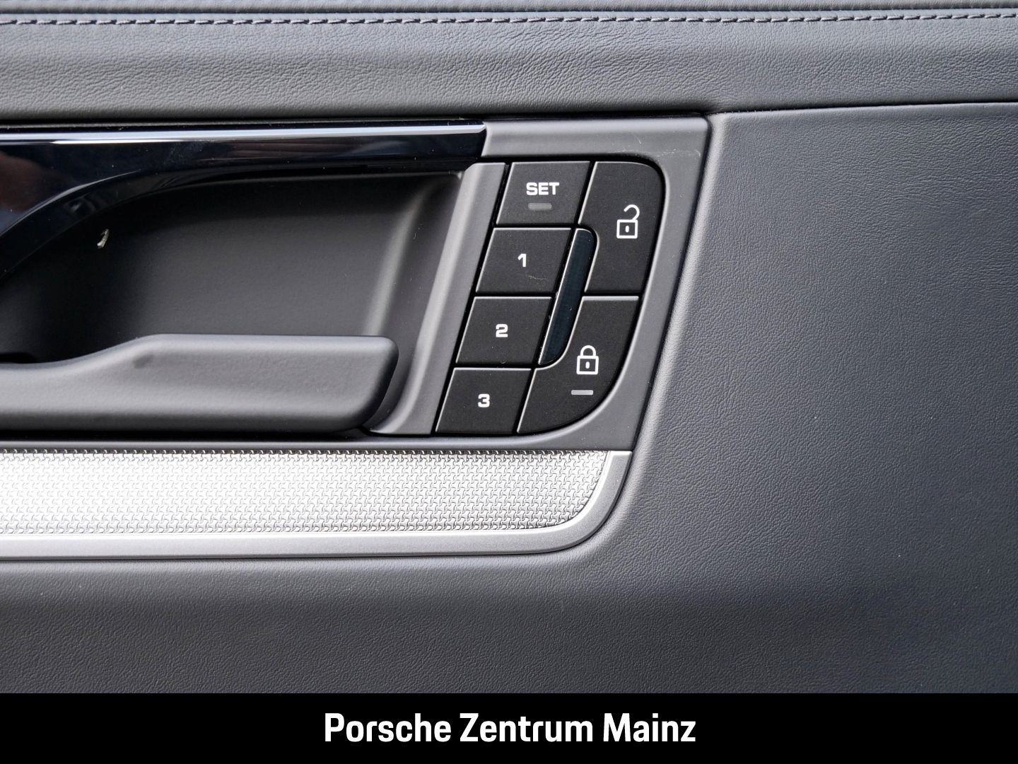 Porsche Cayenne S InnoDrive Head-Up Sportabgas BOSE