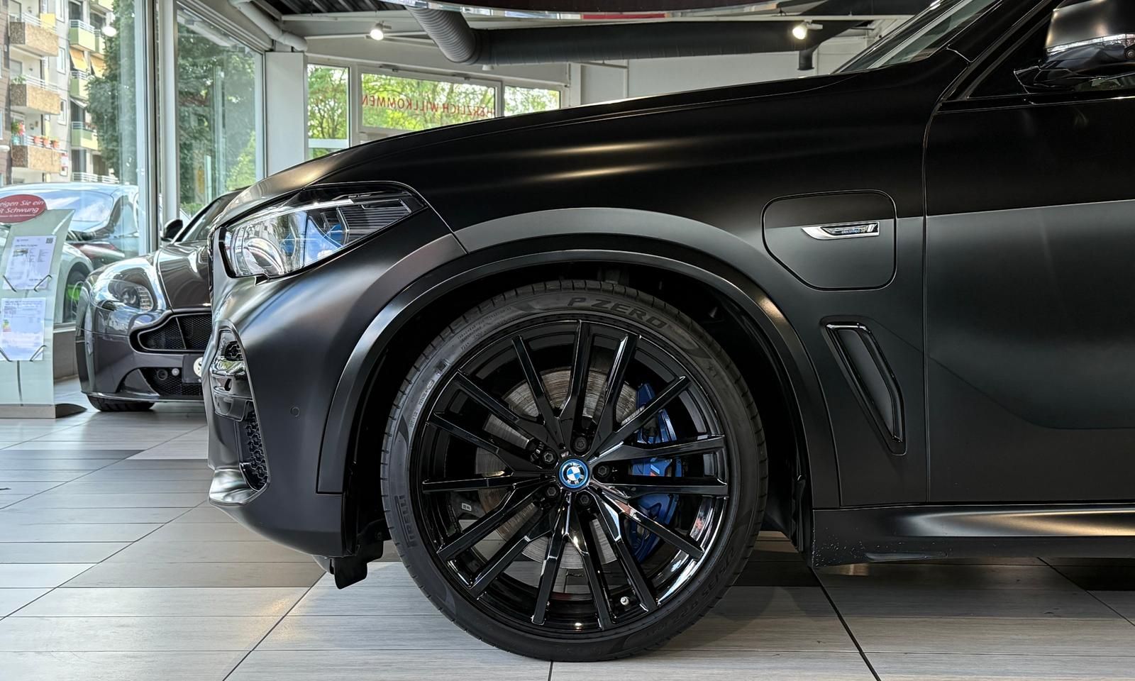 BMW X5 xDrive 45 e M Sport*Pano-Sky*Massage*B&W*TV