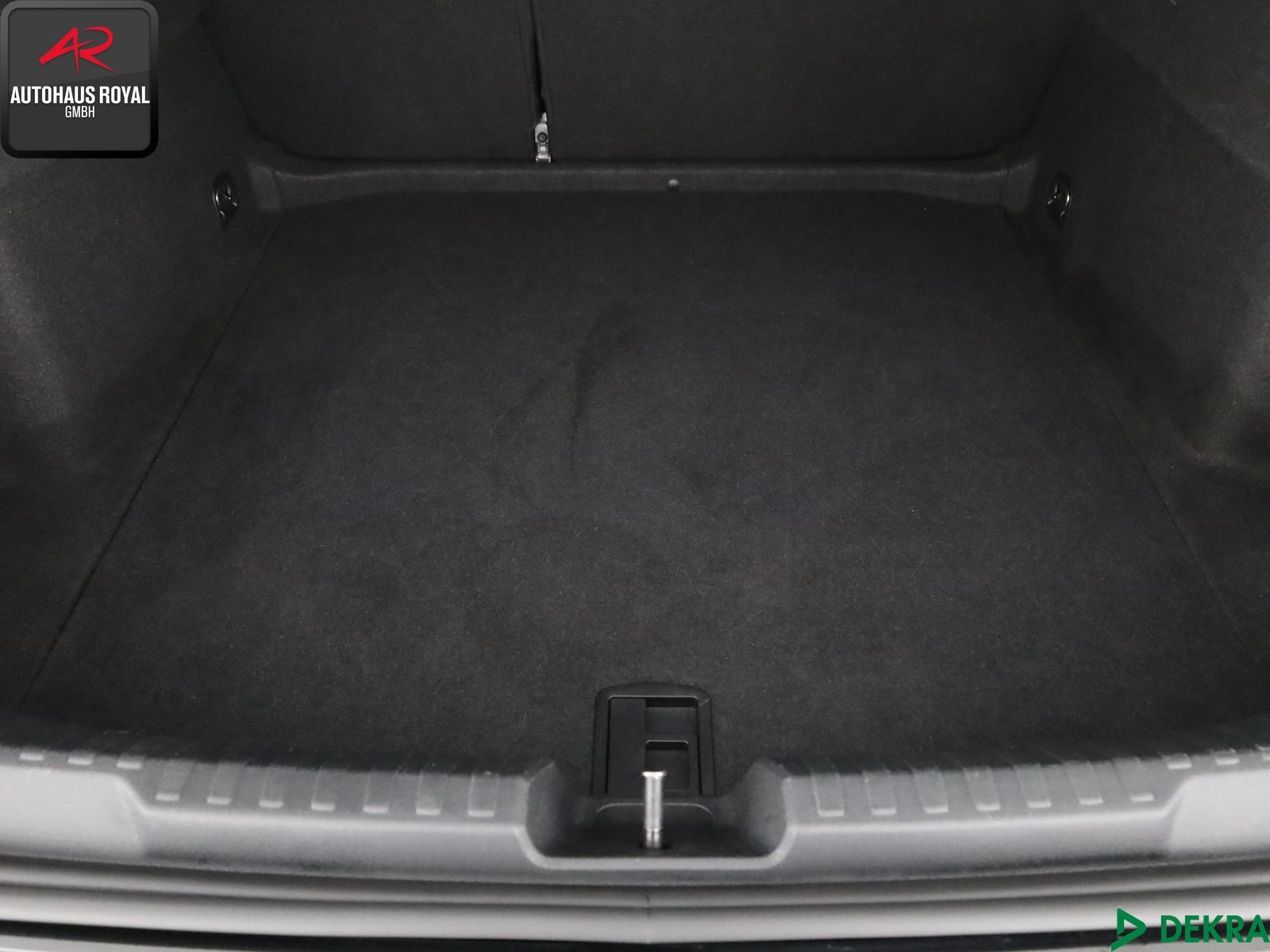 Audi A3 Limousine 30 TFSI S LINE ACC,SH,KAMERA,1.HD