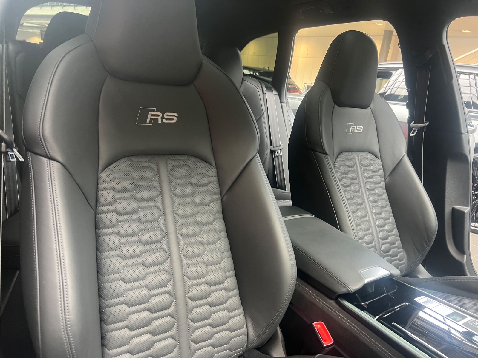 Audi RS6 Avant 4.0 TFSI performance Keram Pano Night