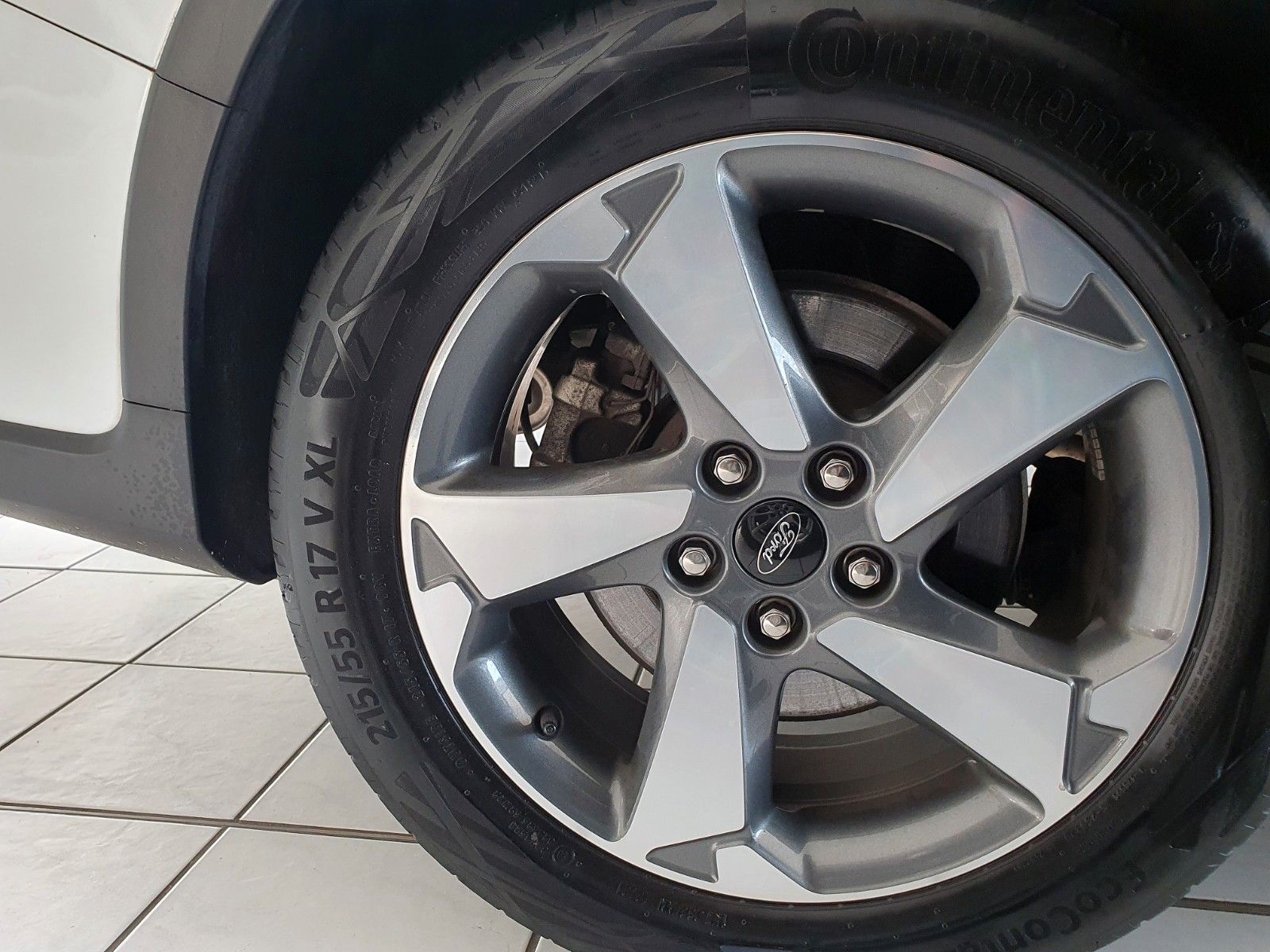 Ford Focus Turnier Active - Samsaru's Car Outlet