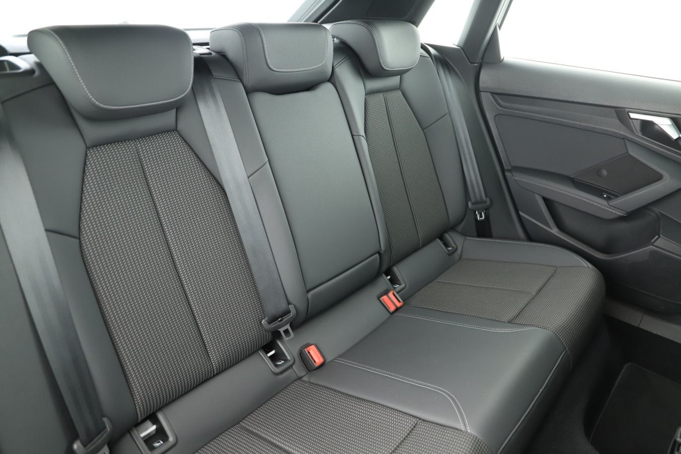 Audi A3 Sportback 40 TFSI e S tronic Advanced LED Kam