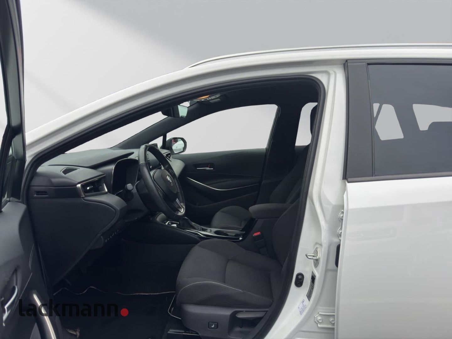 Toyota Corolla 1.8 Hybrid TS - Samsaru's Car Outlet