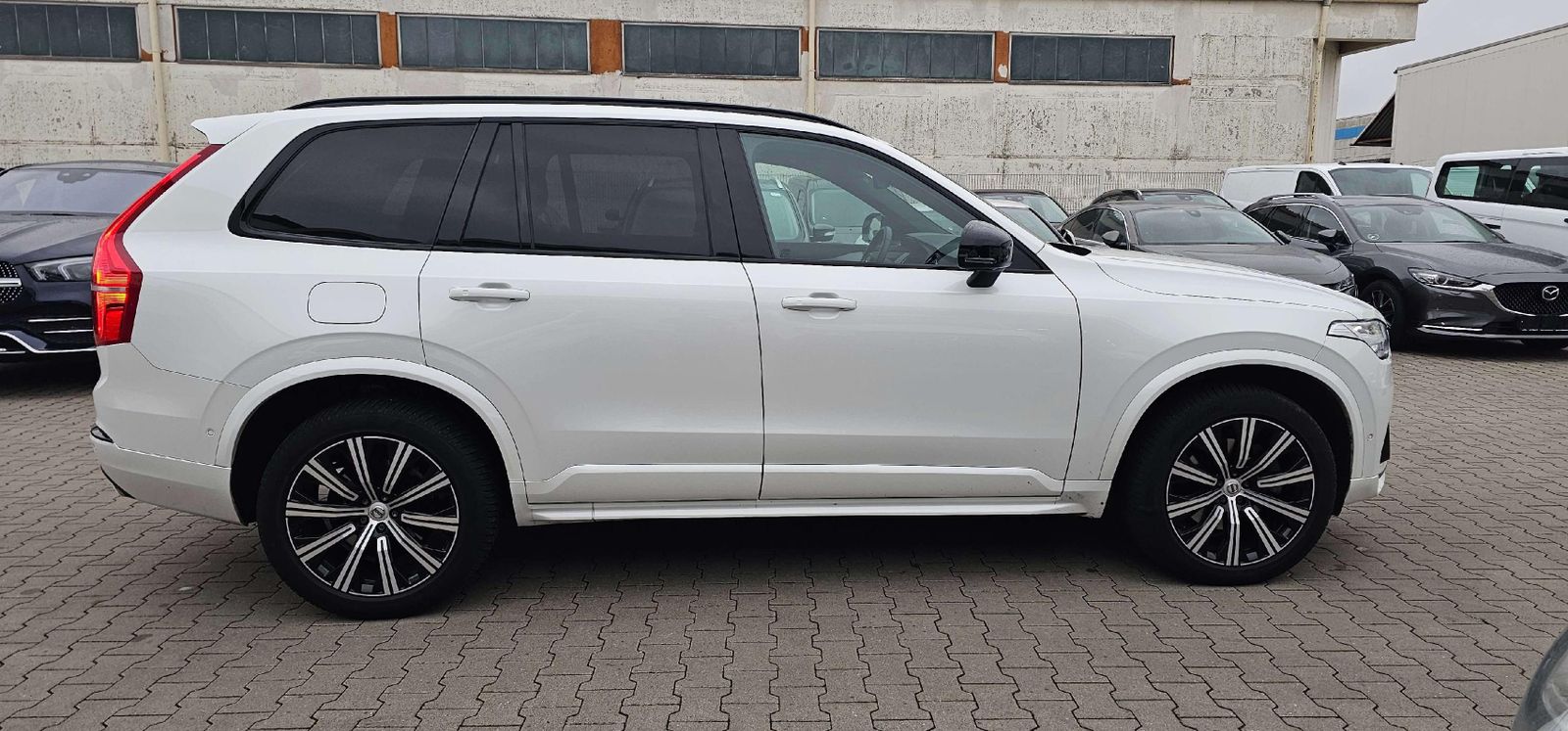 Volvo XC90 Plus Dark AWD 7 Sitzer*360Kamera*HarmanKard