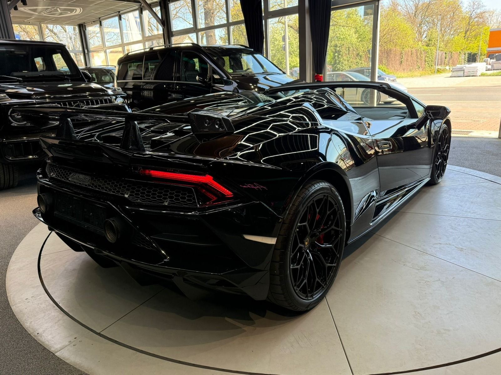 Lamborghini Huracán EVO Spyder*LIFT*KAM*KERAMIK*GARANTIE
