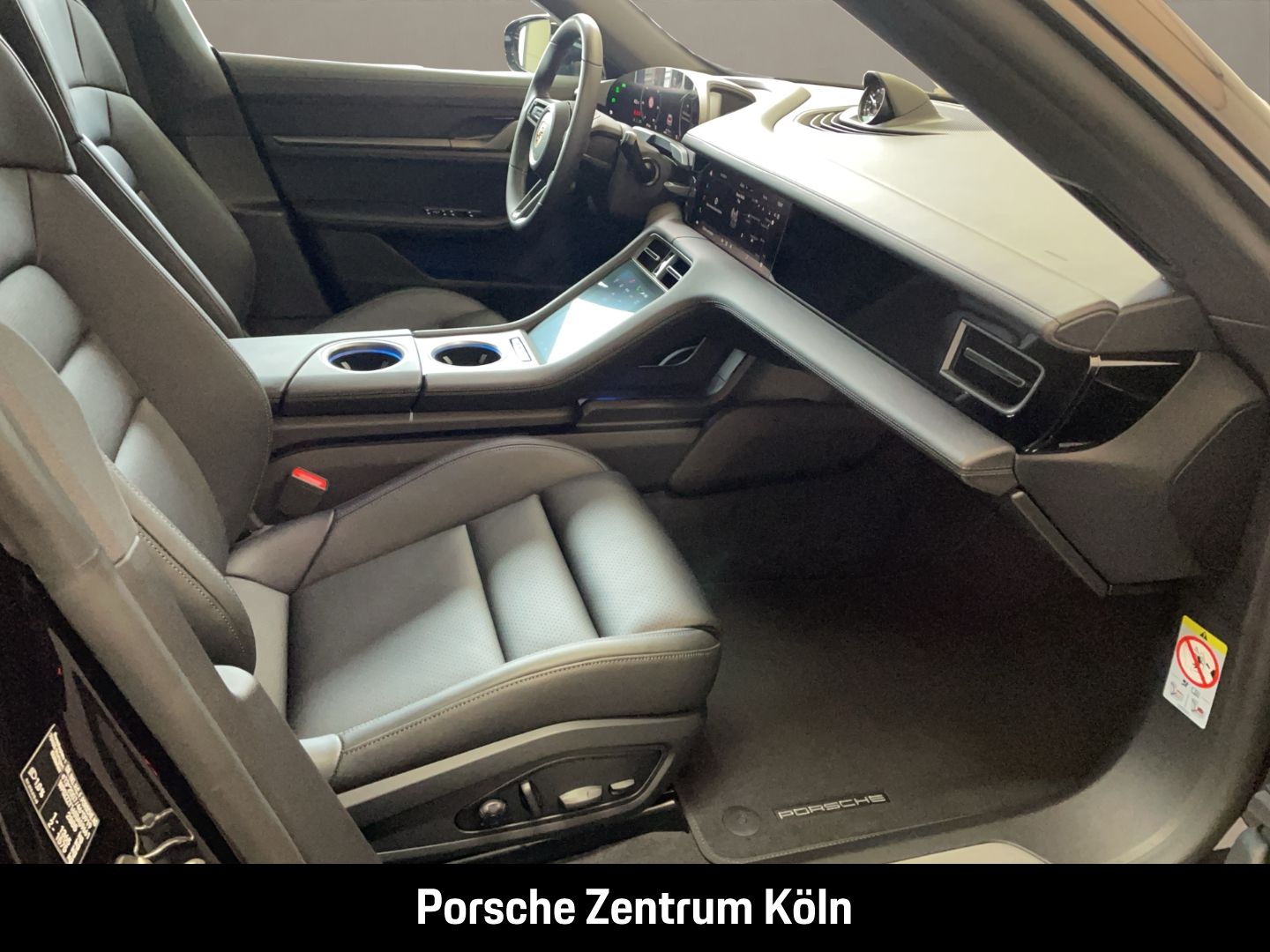Porsche Taycan 4 Cross Turismo InnoDrive Surround-View
