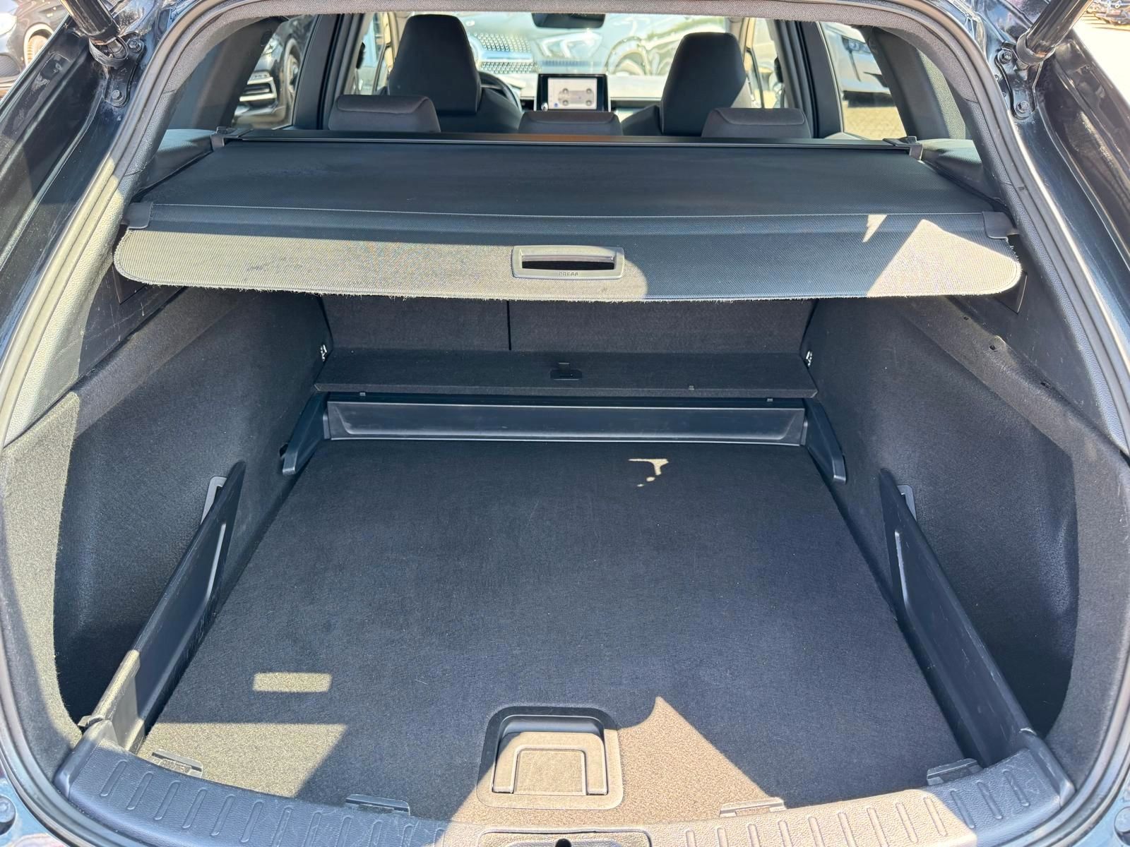 Toyota Corolla Touring Sports Hybrid Business Edition - Samsaru's Car Outlet