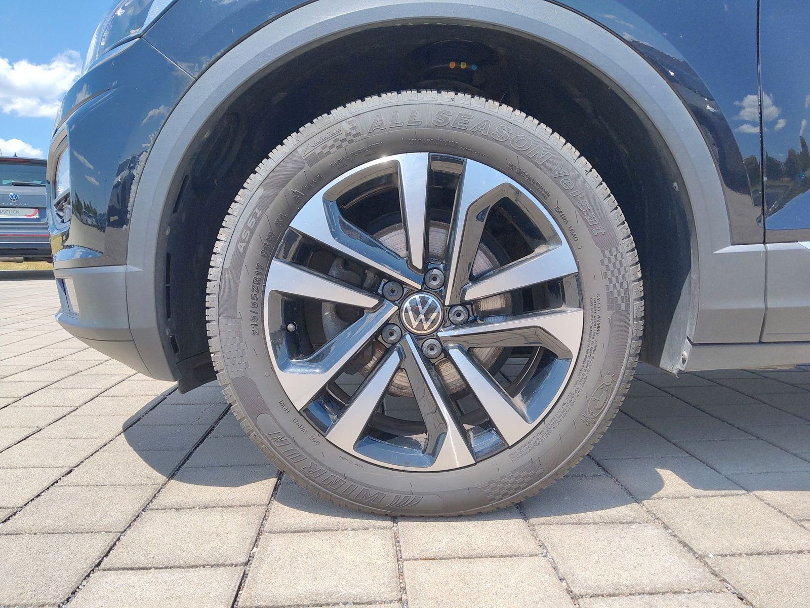 Volkswagen T-ROC United 1.0 TSI - Samsaru's Car Outlet