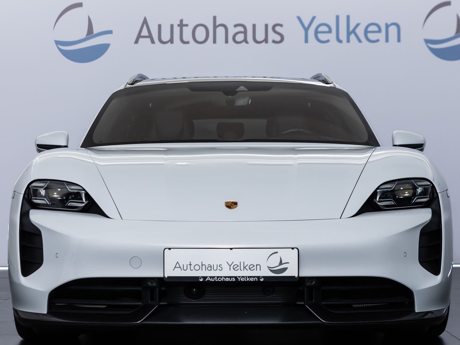 Porsche Taycan GTS Sport Turismo SPORTDESIGN CARBON*PANO
