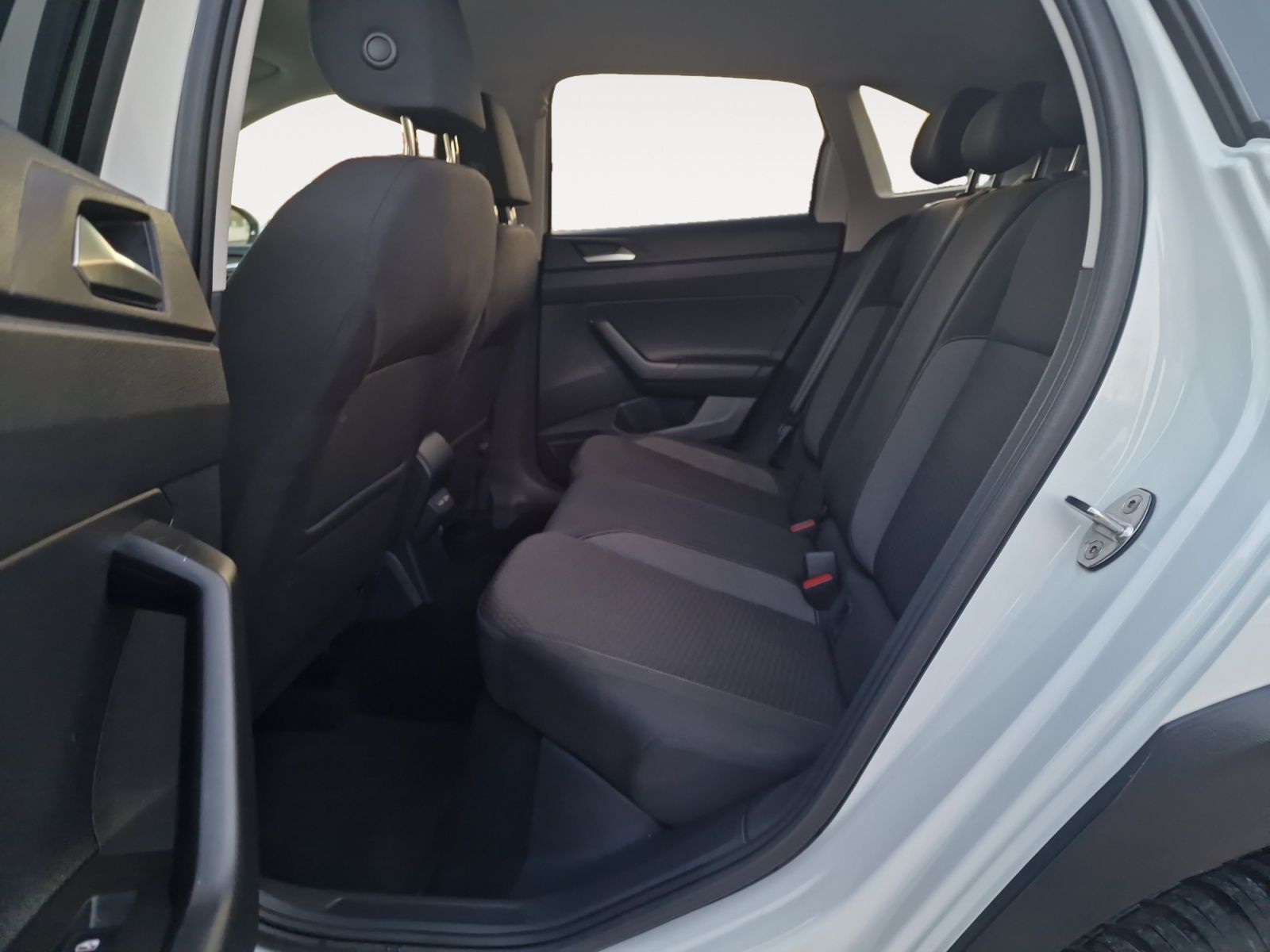 Volkswagen Taigo 1.0 TSI Life - Samsaru's Car Outlet