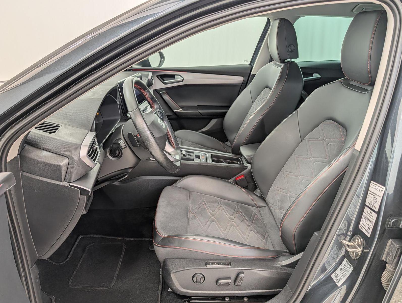 Seat Leon 1.5 eTSI DSG FR AHK|Navi|LED|Winter|18"|ACC