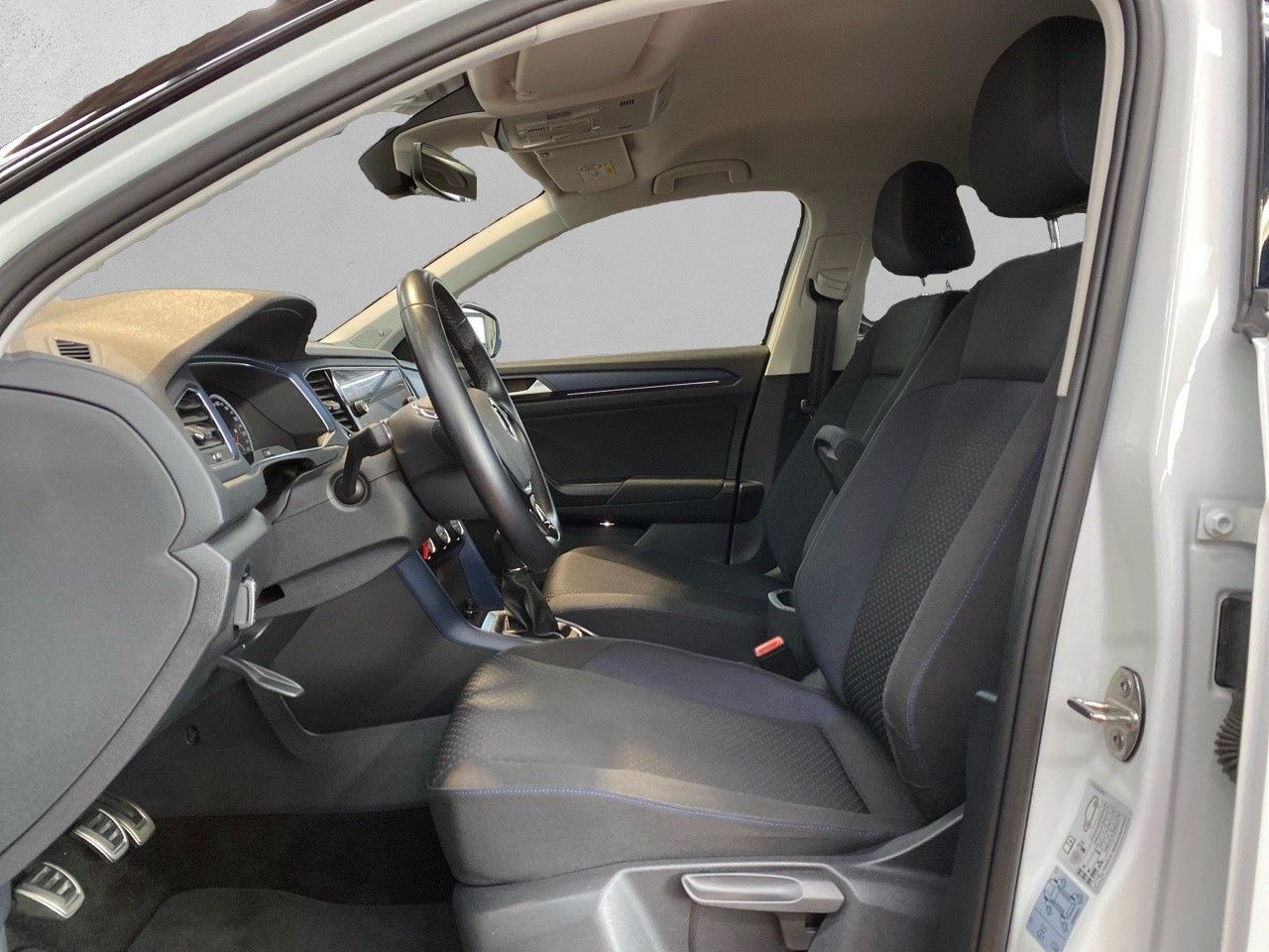 Volkswagen T-Roc Style - Samsaru's Car Outlet