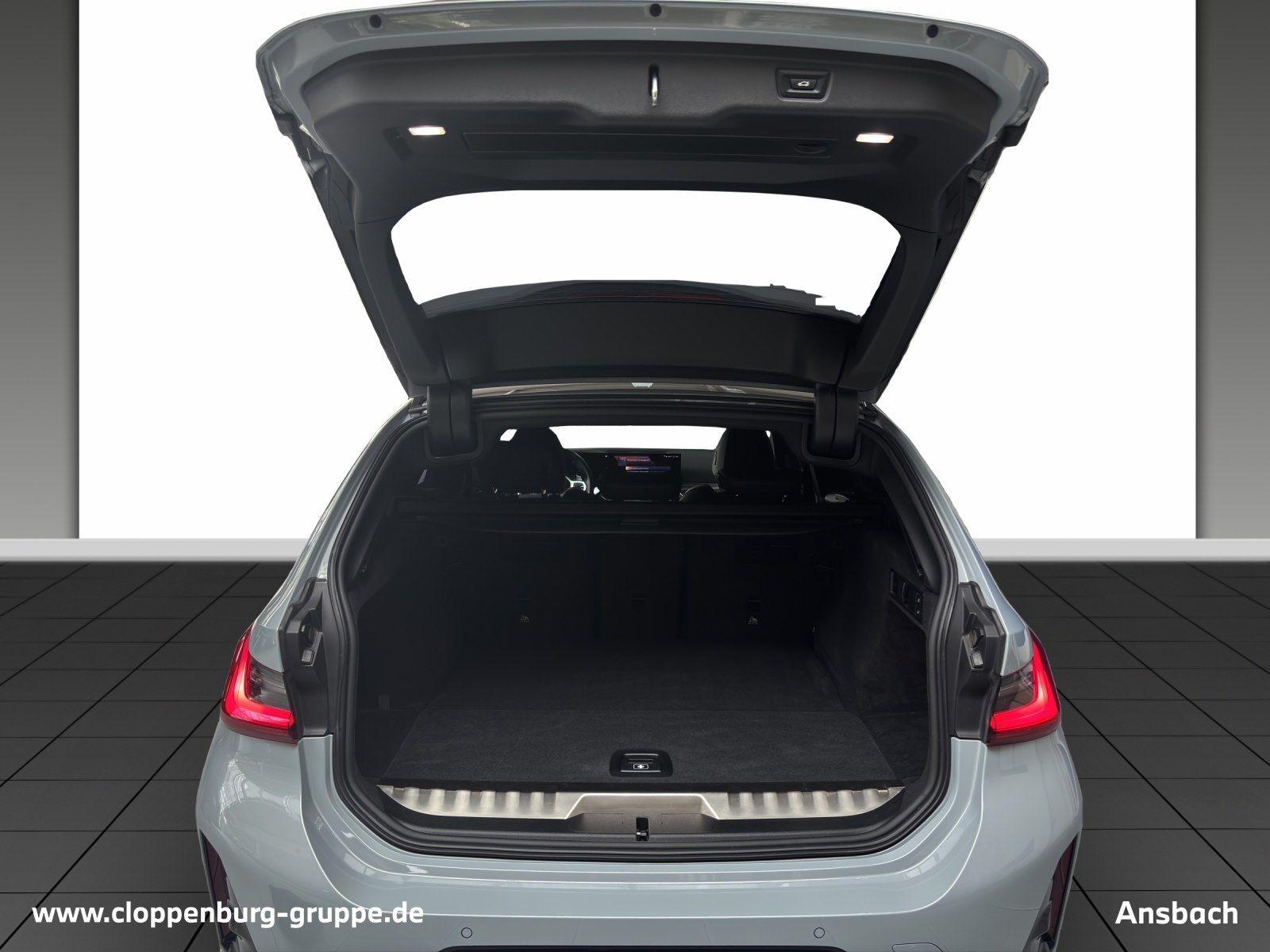 BMW 330e Touring M Sportpaket - Samsaru's Car Outlet