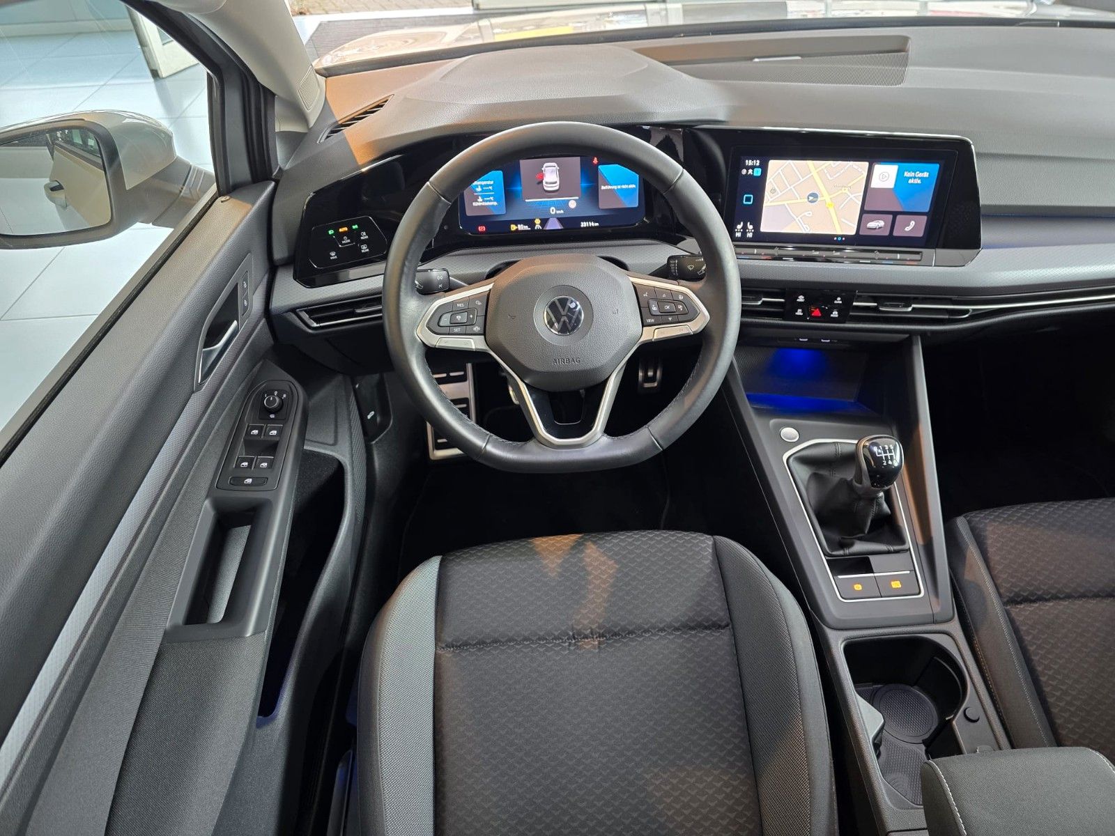 Volkswagen Golf VIII Active - Samsaru's Car Outlet