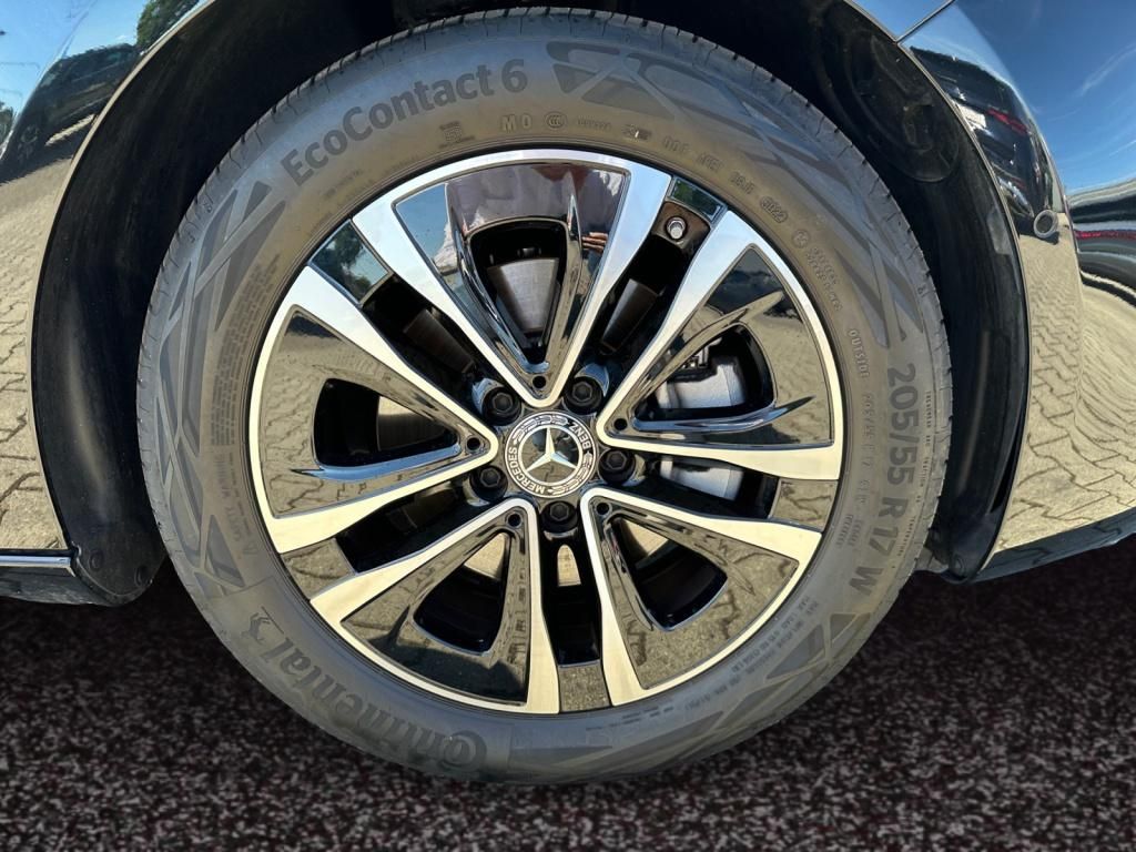 Mercedes-Benz A 180 Progressive - Samsaru's Car Outlet