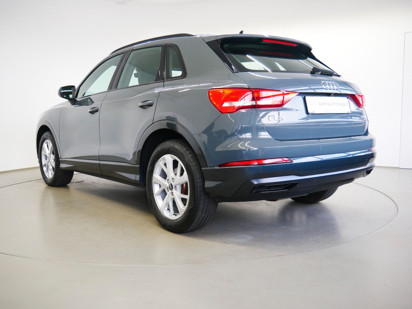 Audi Q3 35 TDI quattro advanced - Samsaru's Car Outlet
