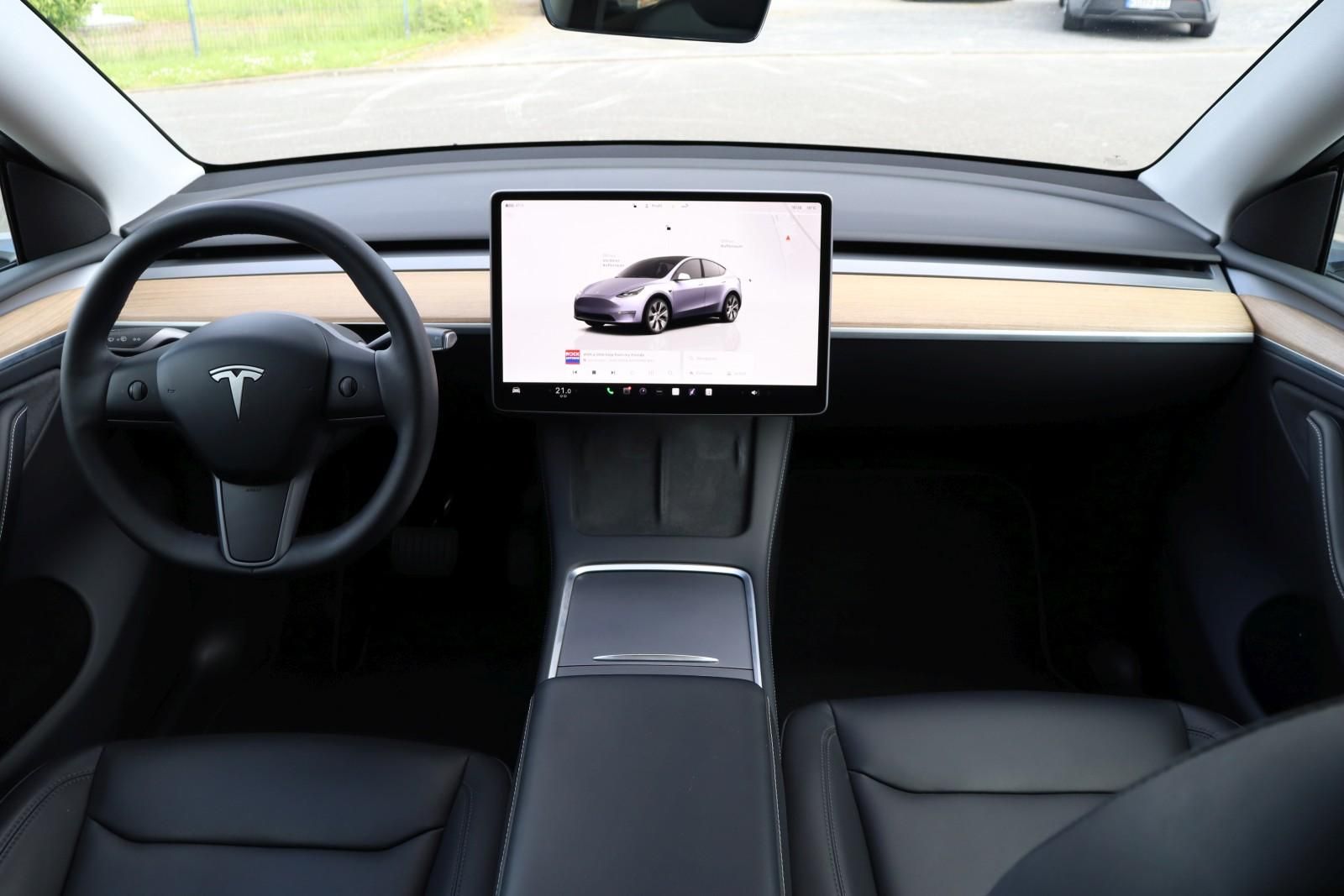 Tesla Model Y Long Range AWD +1.HAND+AHK+MWST+92,2%SOH
