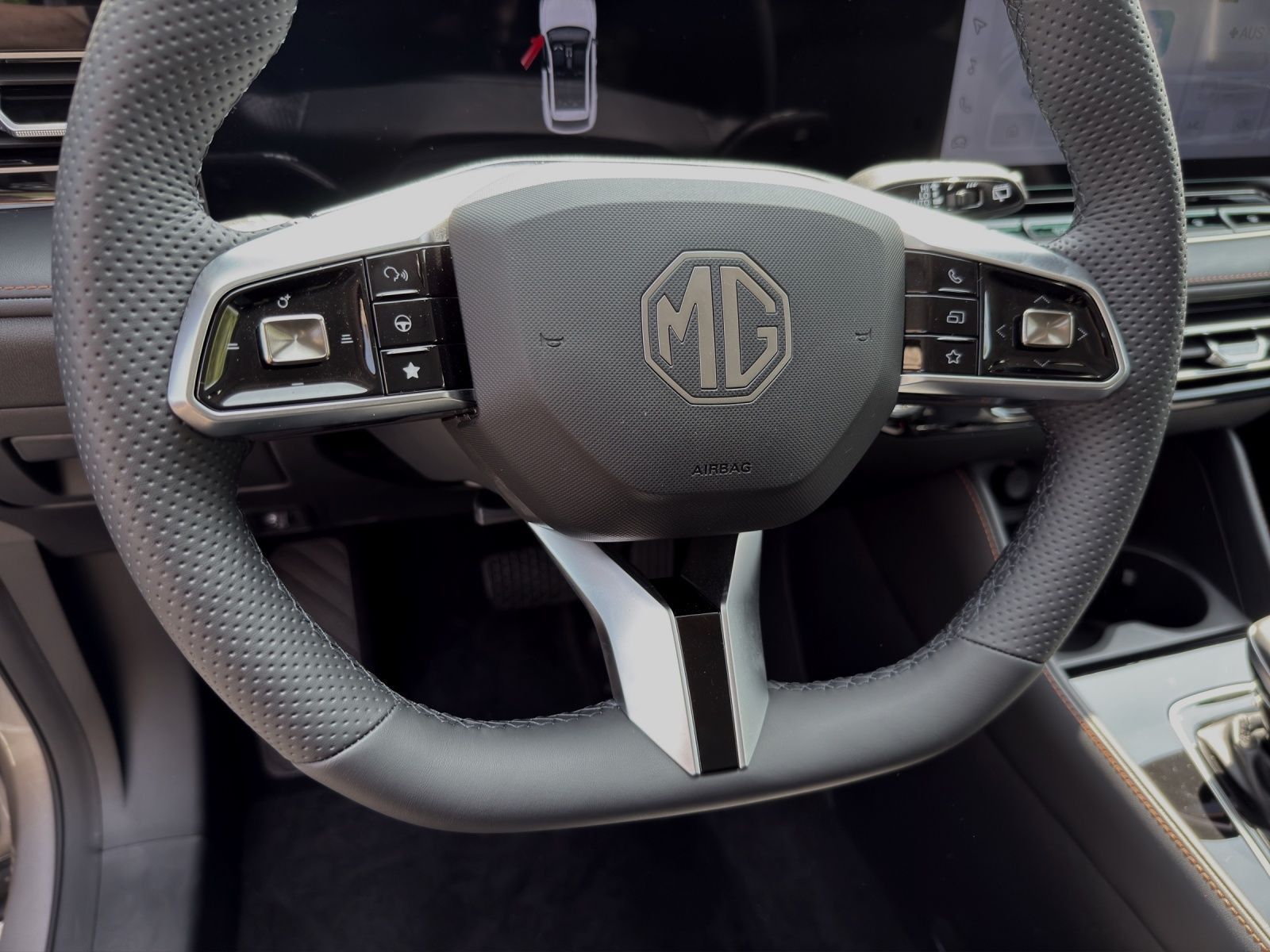 MG HS 1.5 AT Comfort Navi LED Virtual