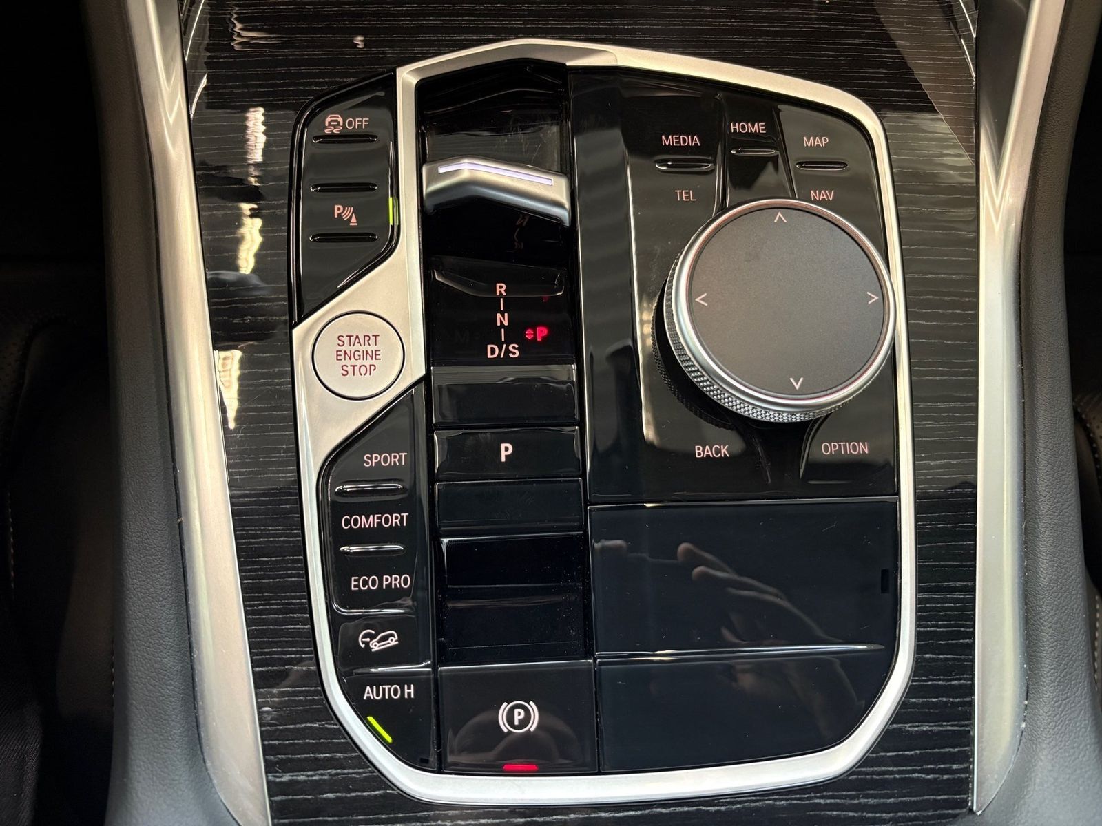 BMW X6 xDrive40d M Sport Pro DA/PA Prof Pano H/K 22"
