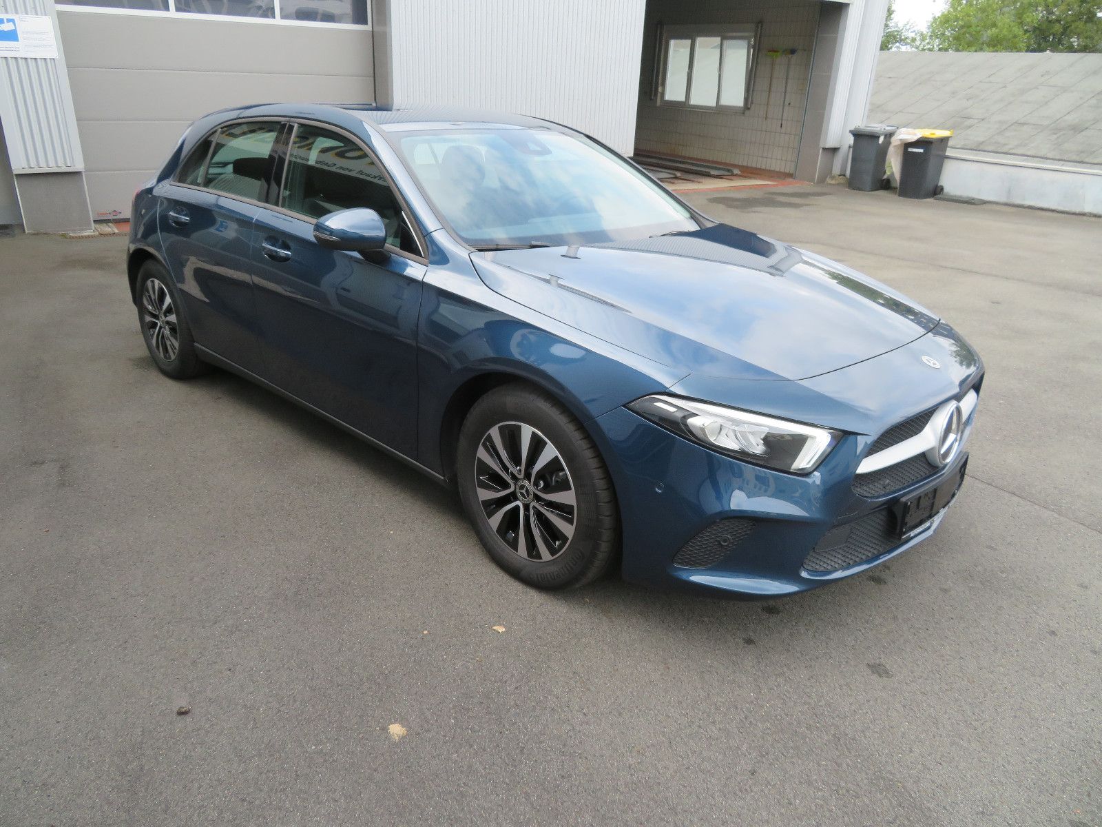 Mercedes-Benz A180 d Aut. - Samsaru's Car Outlet