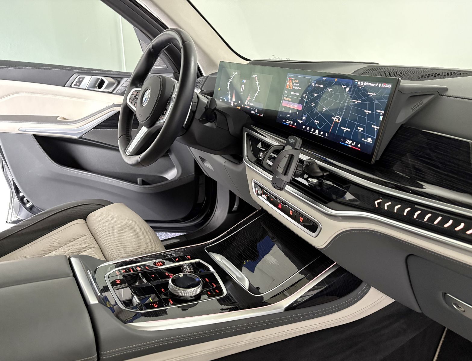 BMW X7 xDrive 40 i M Sport 23"Alu Pano Head-Up Voll