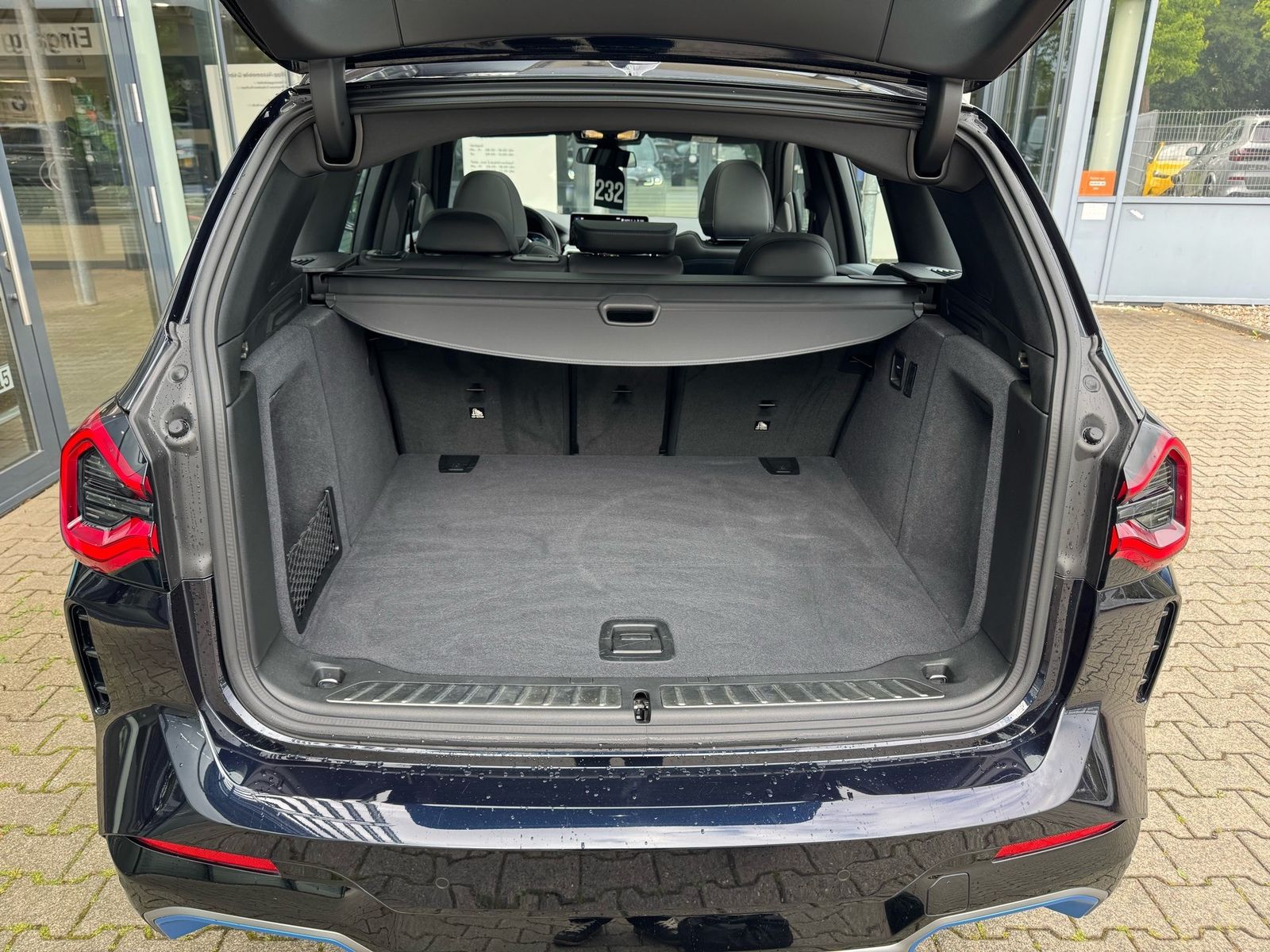 BMW iX3 M Sport AHK PANO h&k DA-Pro HuD 360° Impress