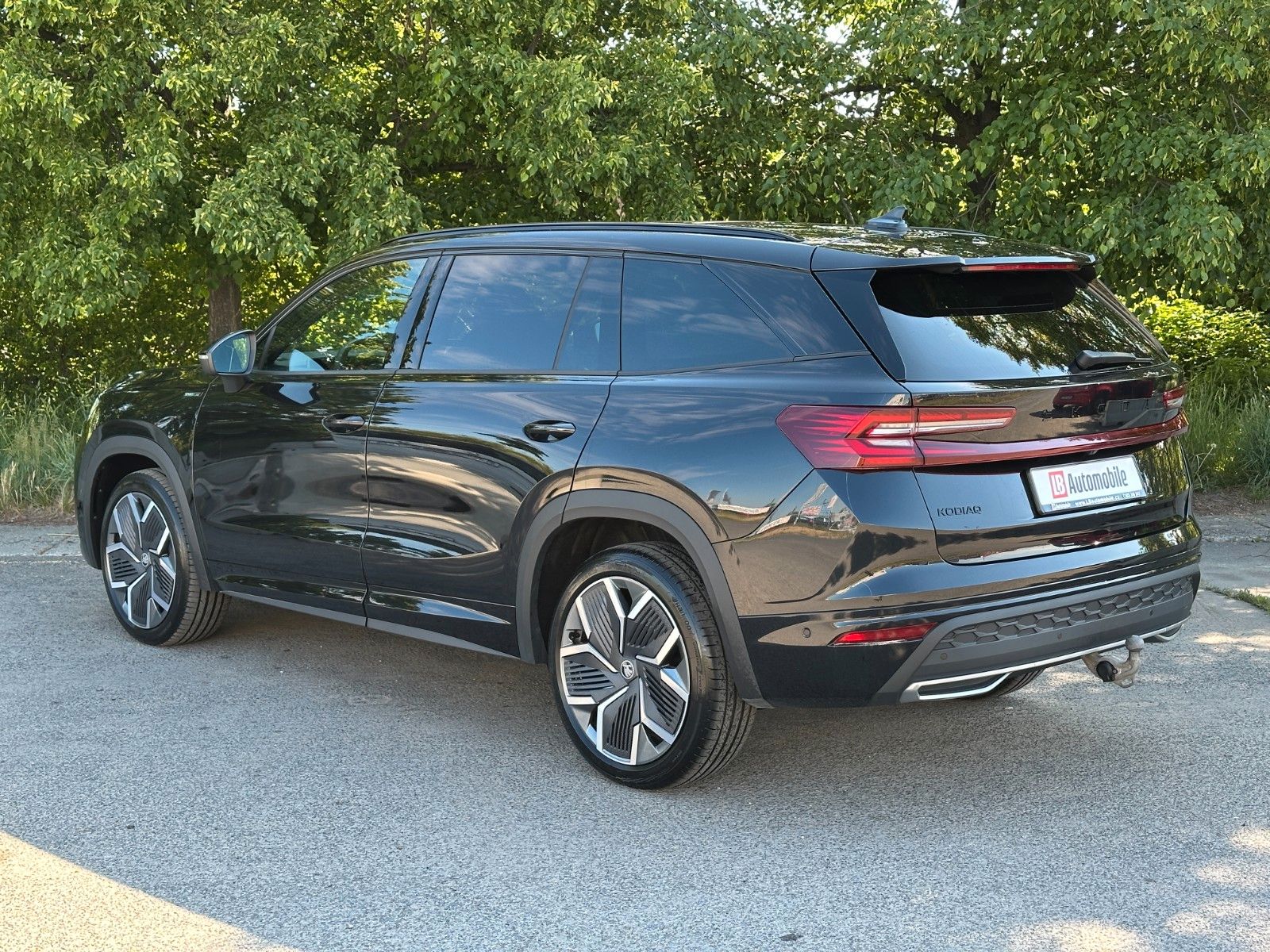 Skoda Sportline 4x4 NAVI Webasto PADACH DCC+ LM20"AHK