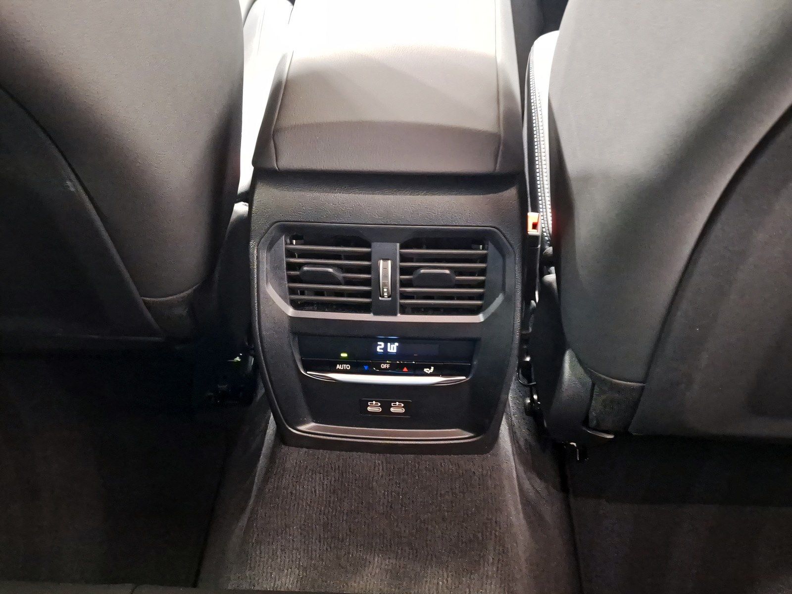 BMW 318i Touring LiveCockpitProf Kamera Driv.Assist