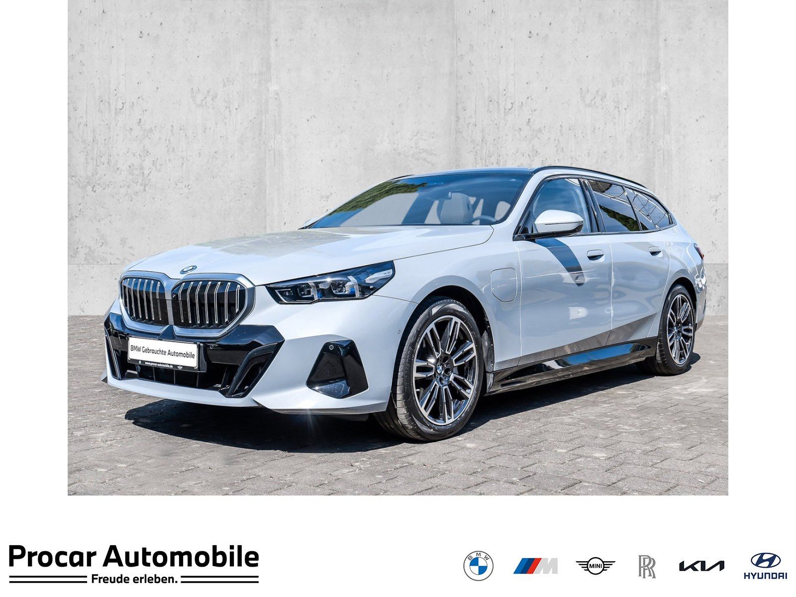 BMW 550e xDrive Touring M Sport HUD PANO ACC AHK LM