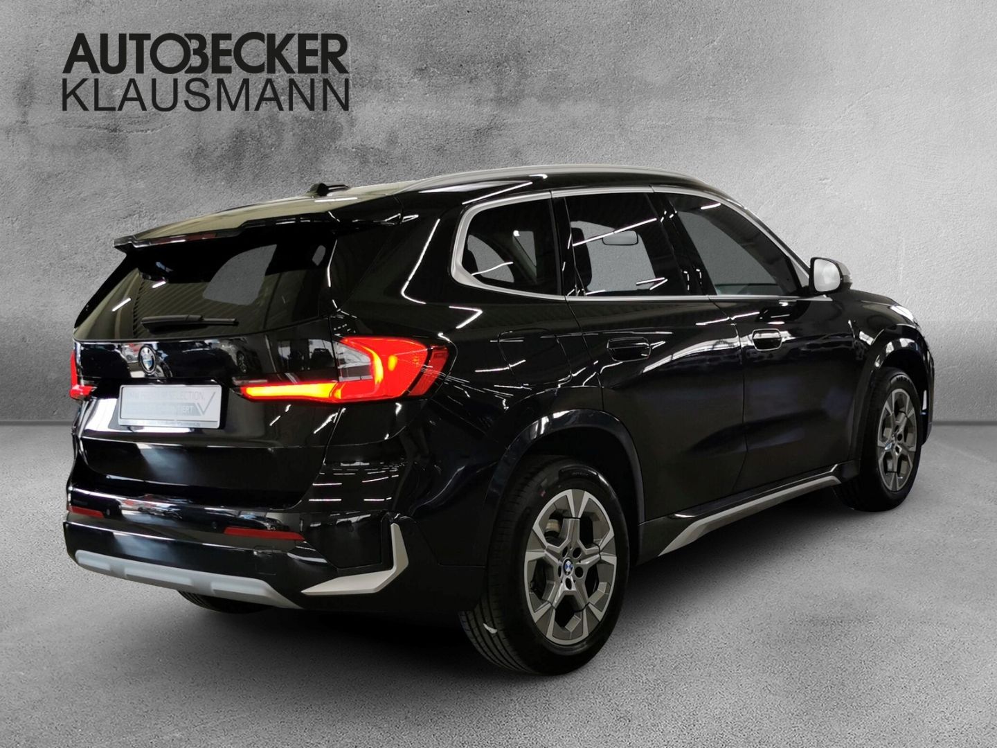 BMW X1 xDRIVE 20d xLine - Samsaru's Car Outlet