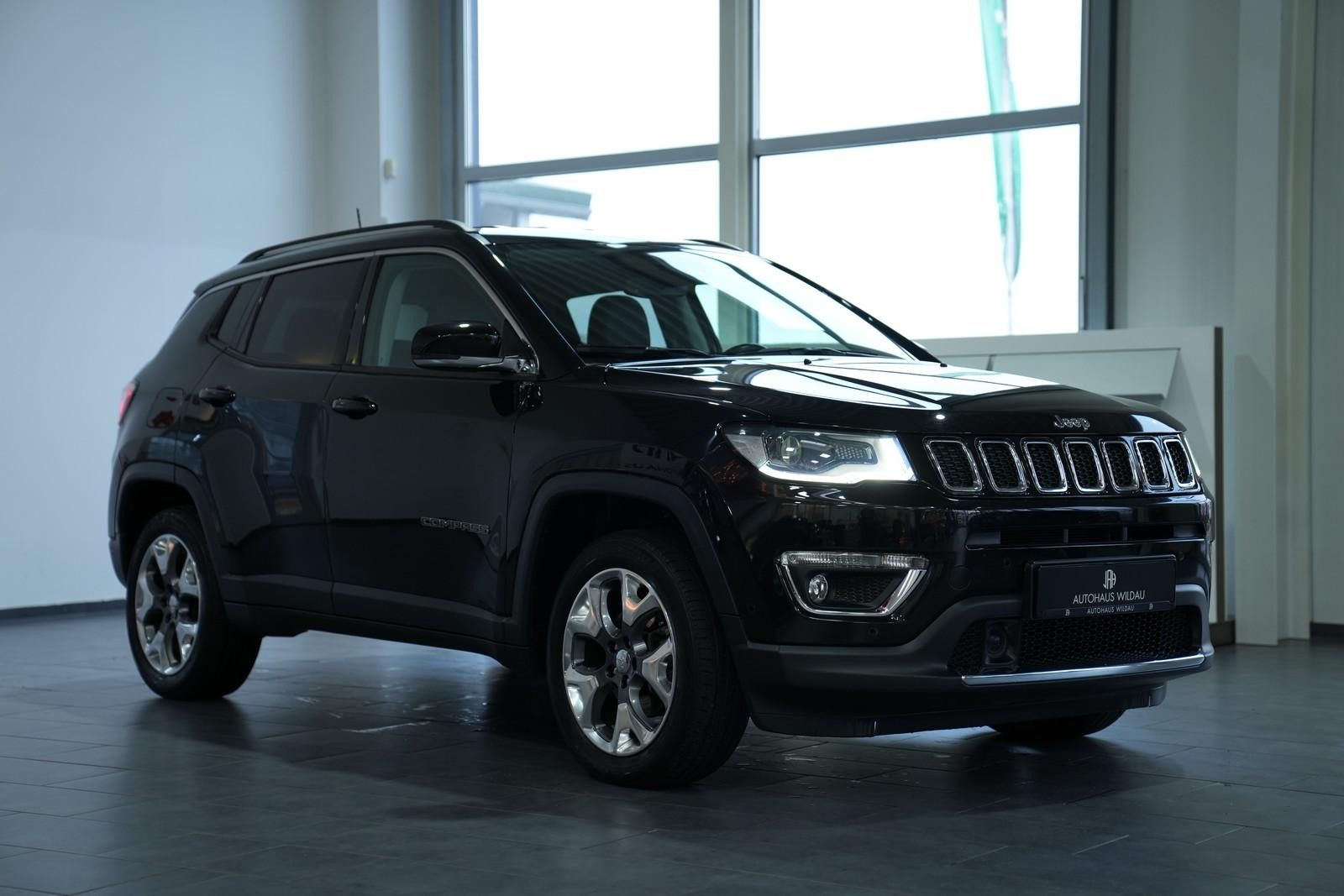 Jeep Compass Limited 4X4 *AUT*NAV**KEYLEES*LEDER*AHK*