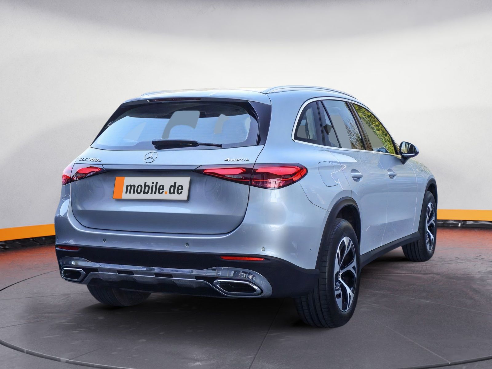 Mercedes-Benz GLC 300 e 4M Avantgarde Advanced Plus - Samsaru's Car Outlet